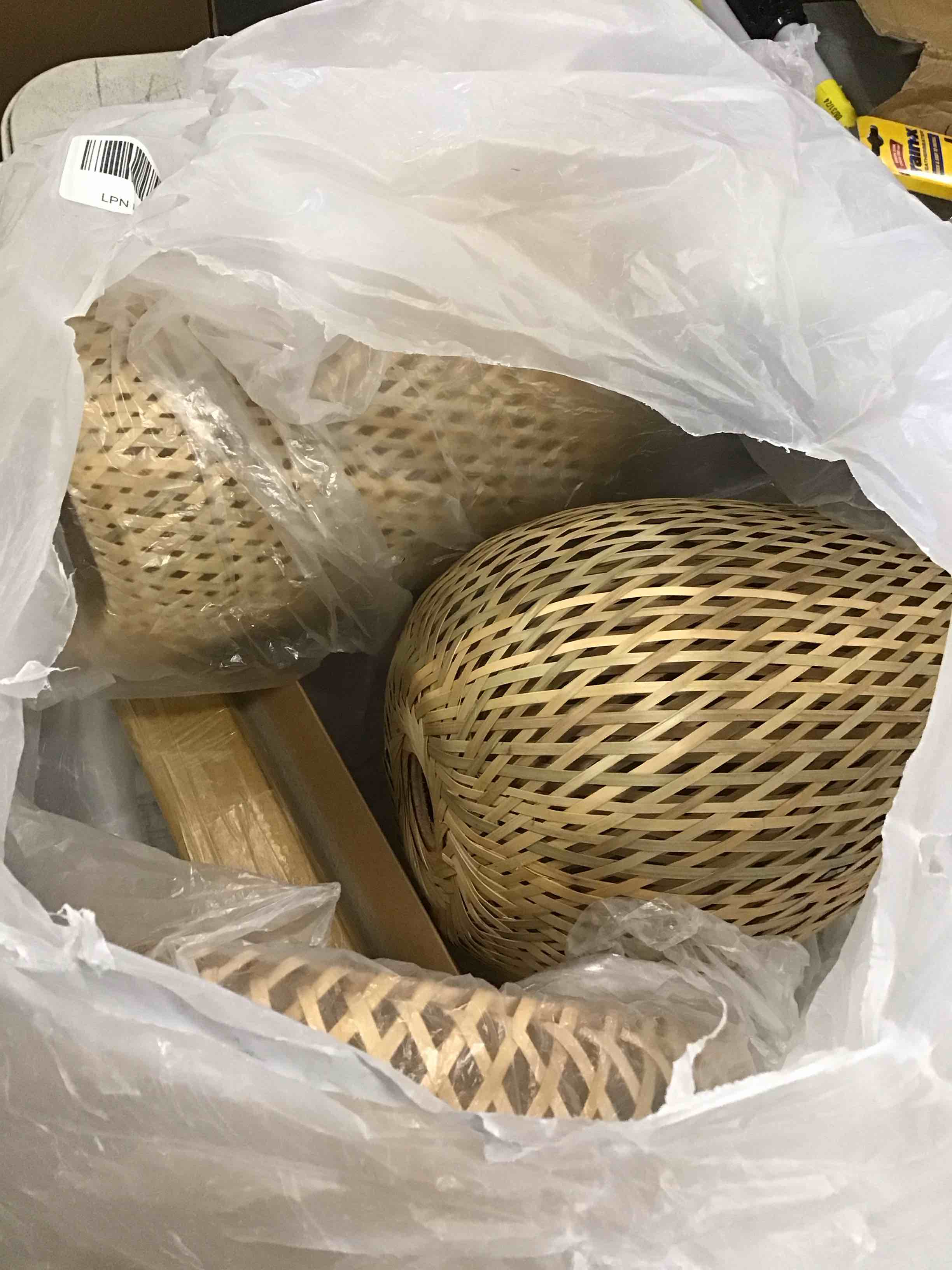 https://s3.amazonaws.com/lotting-images-prod/bidfta/PPE0430211_1729187203573.jpeg