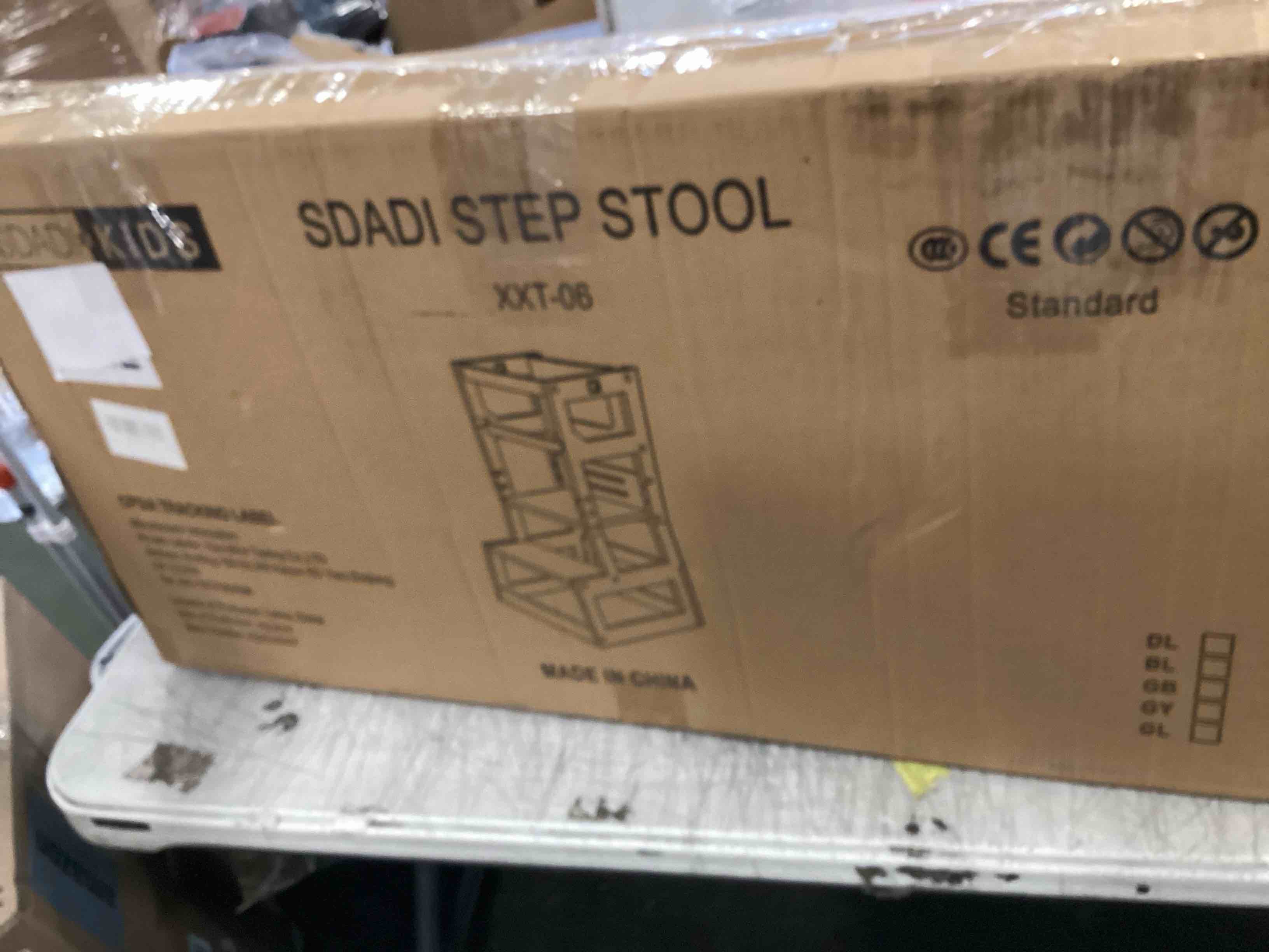 https://s3.amazonaws.com/lotting-images-prod/bidfta/PPE0430495_1729084330081.jpeg