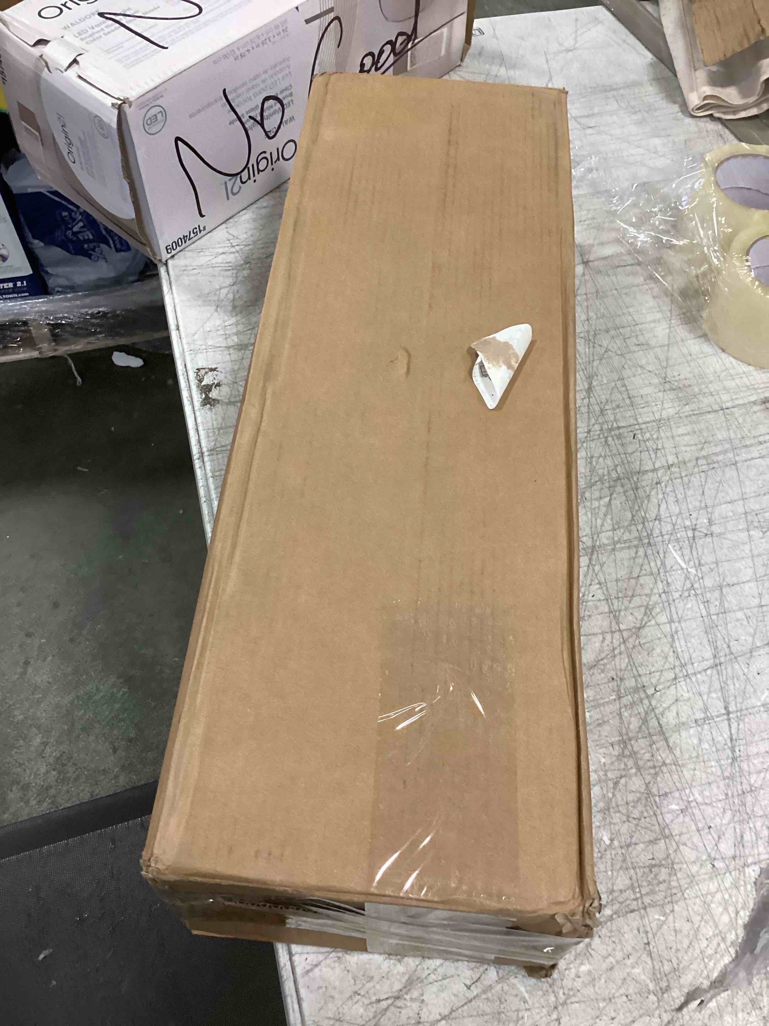 https://s3.amazonaws.com/lotting-images-prod/bidfta/PPE0430558_1729014245933.jpeg