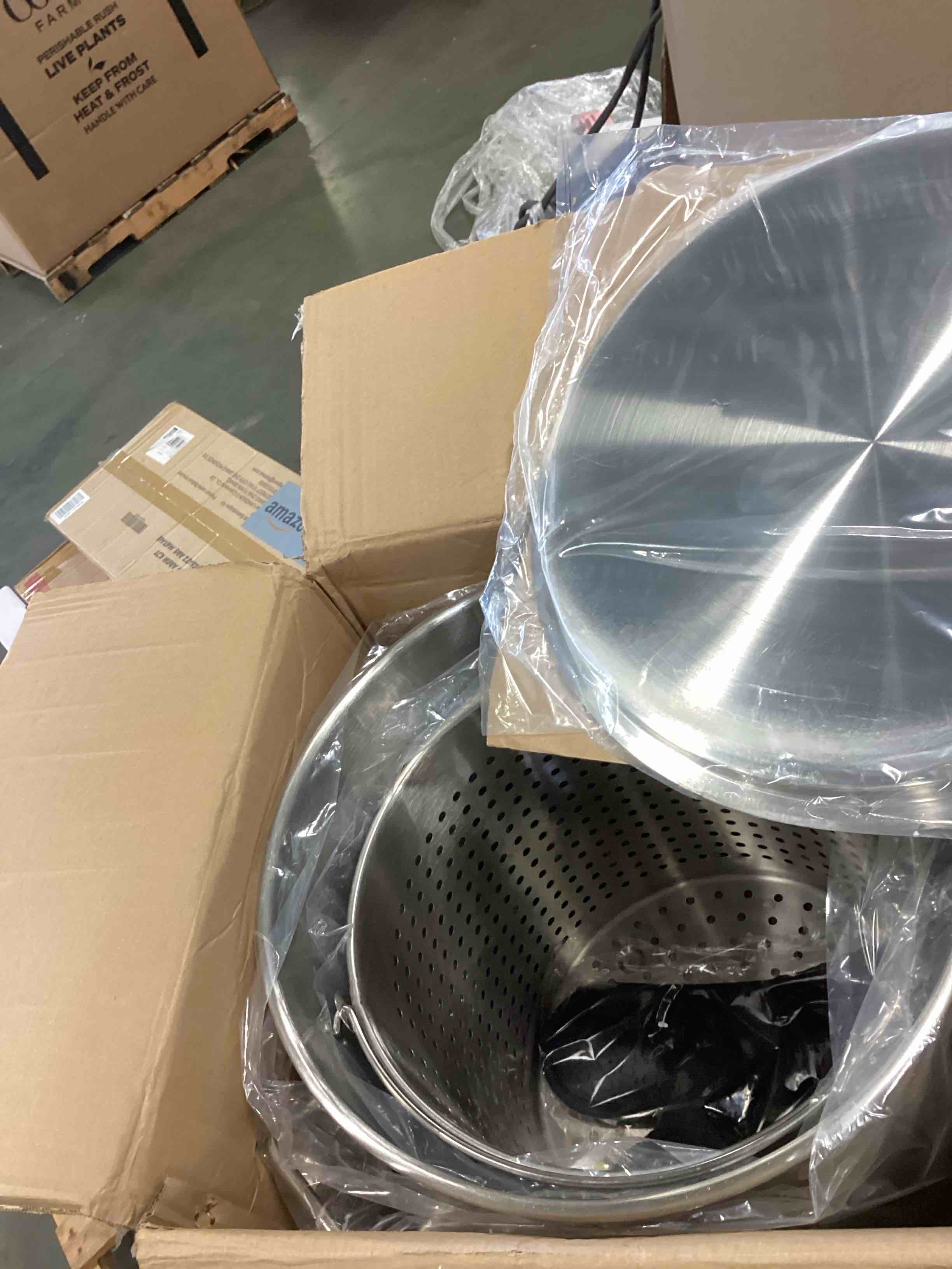 https://s3.amazonaws.com/lotting-images-prod/bidfta/PPE0430624_1729003954467.jpeg