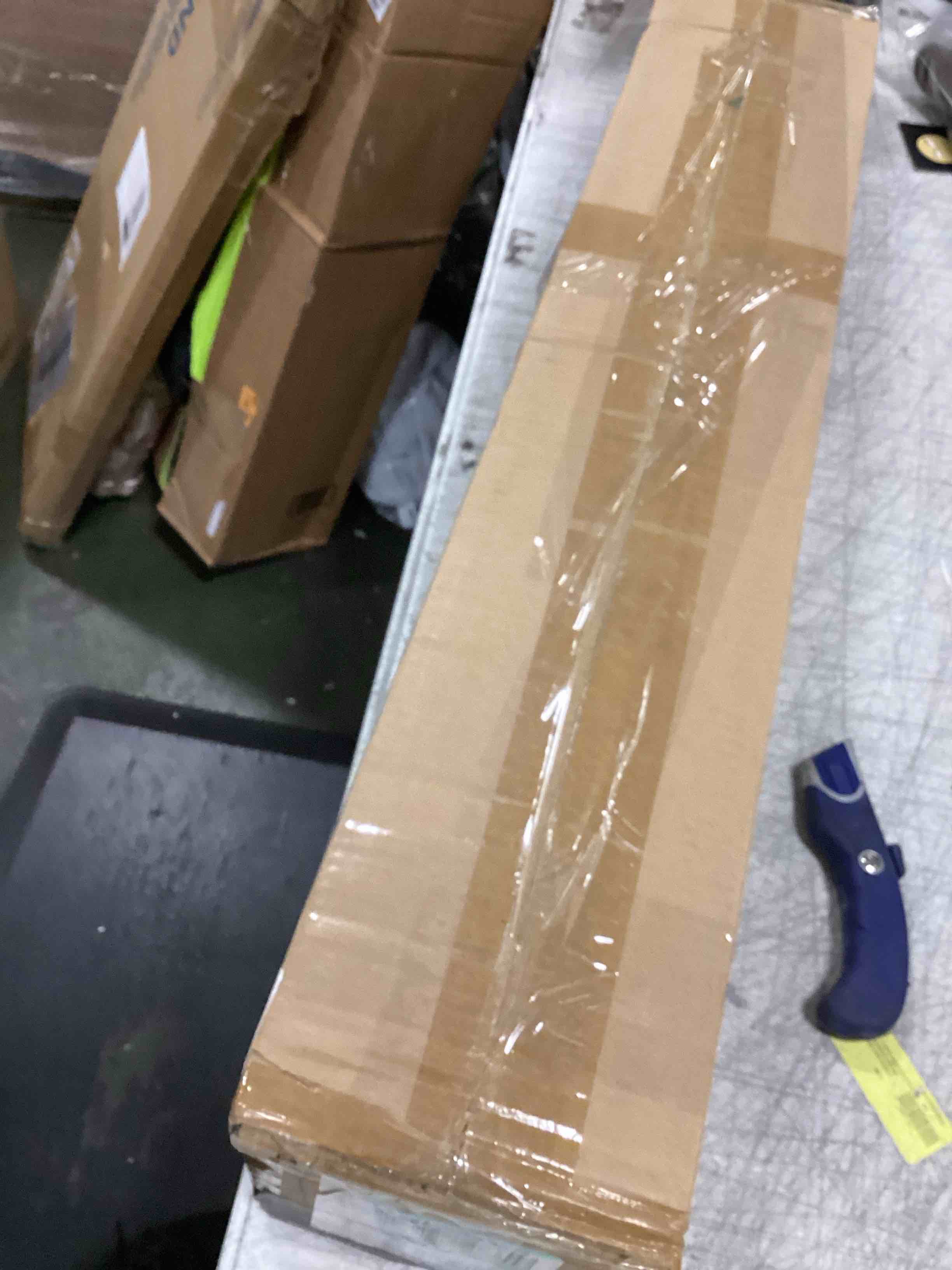 https://s3.amazonaws.com/lotting-images-prod/bidfta/PPE0430724_1728934714056.jpeg