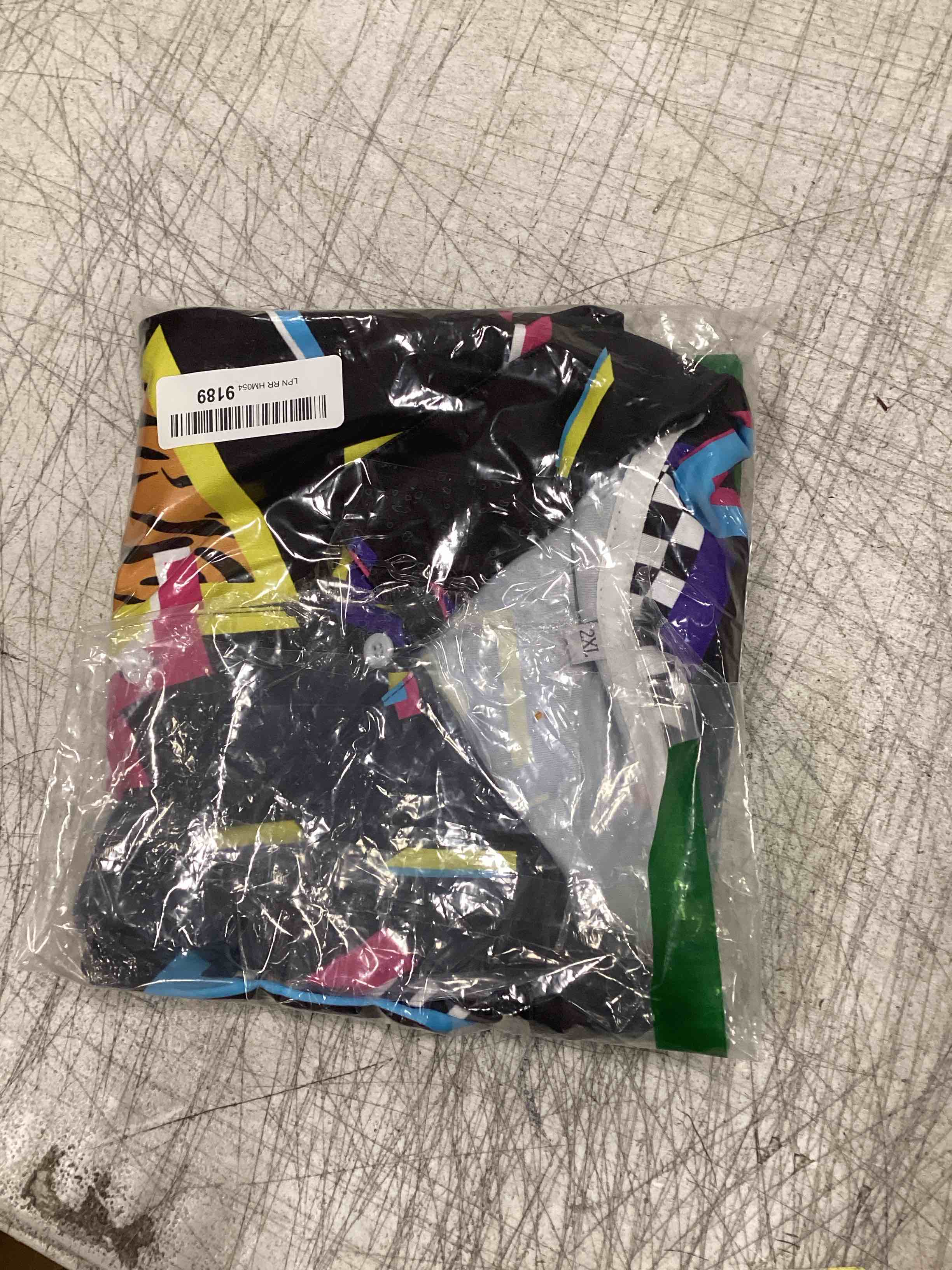 https://s3.amazonaws.com/lotting-images-prod/bidfta/PPE0431253_1728646074063.jpeg