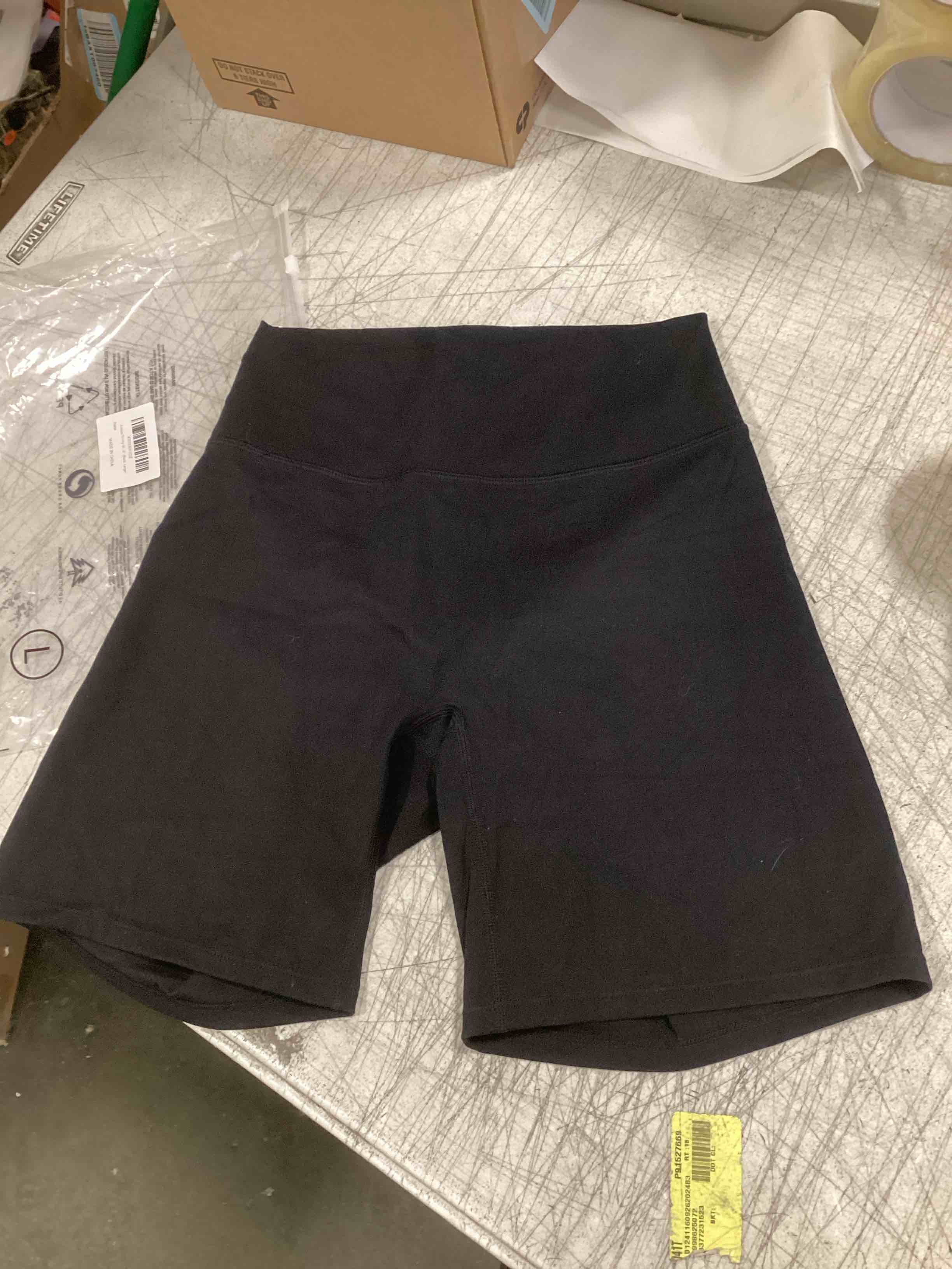 https://s3.amazonaws.com/lotting-images-prod/bidfta/PPE0431268_1728591084256.jpeg