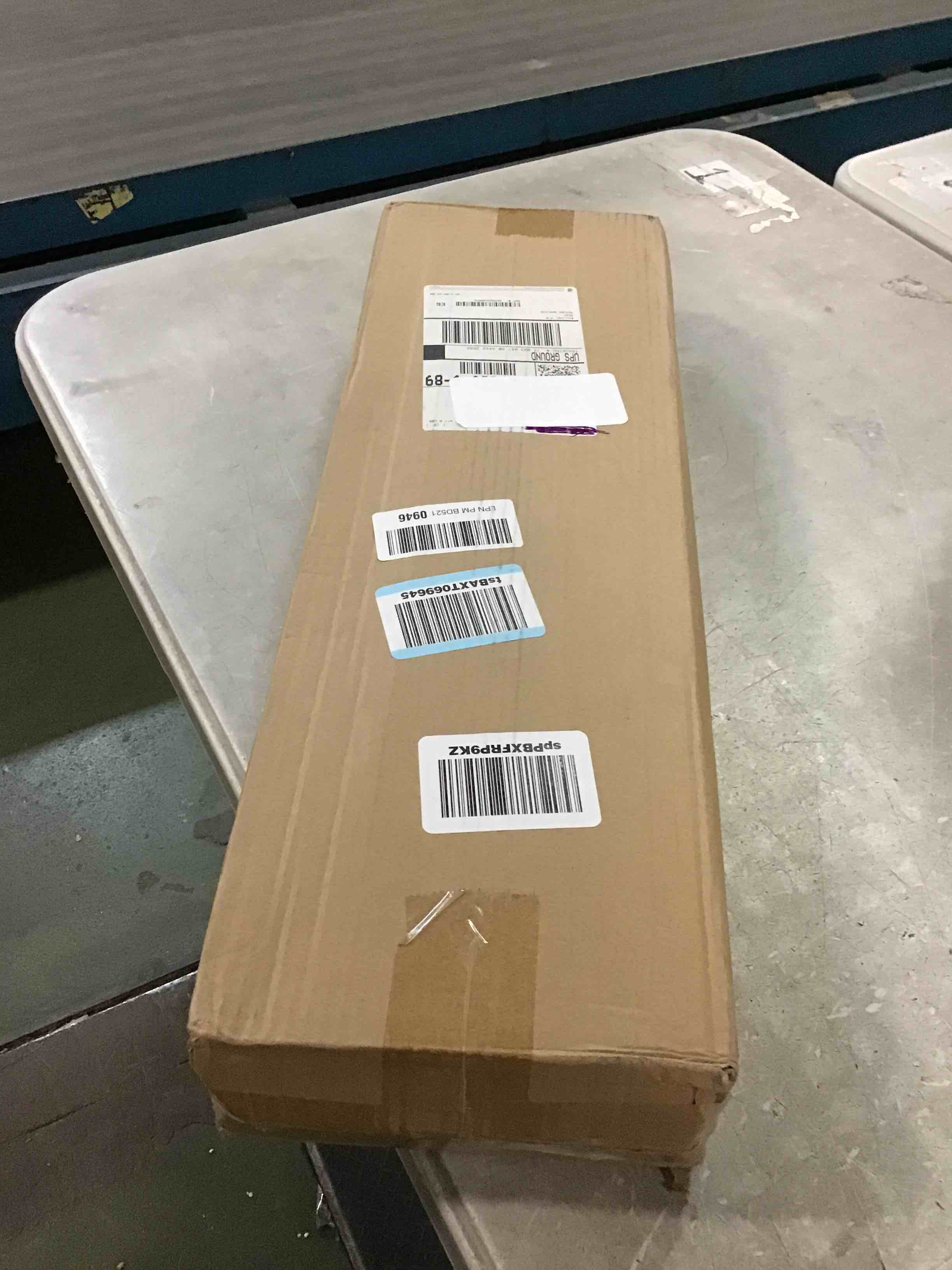https://s3.amazonaws.com/lotting-images-prod/bidfta/PPE0432160_1729212150820.jpeg