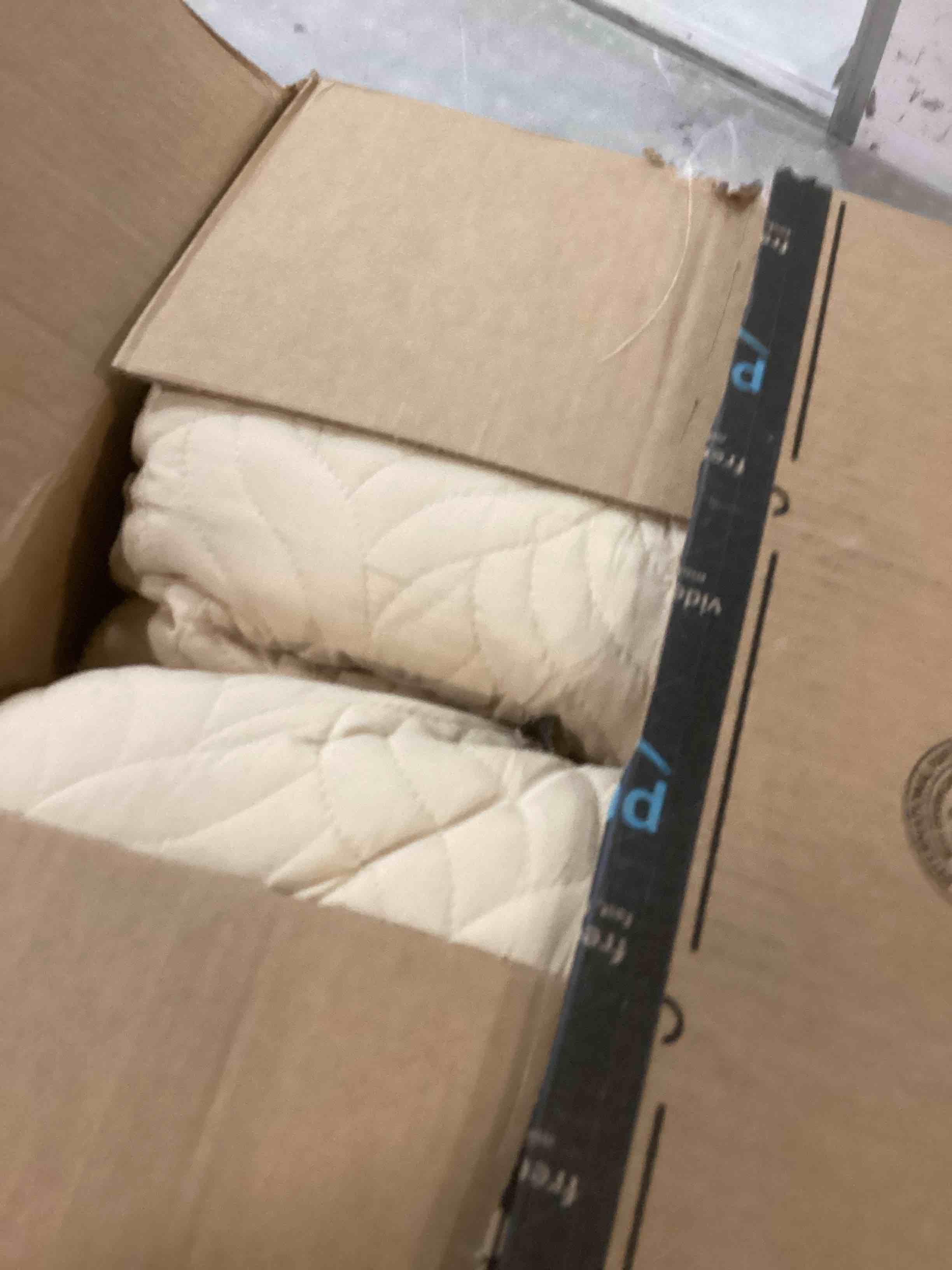 https://s3.amazonaws.com/lotting-images-prod/bidfta/PPE0432301_1729140011332.jpeg
