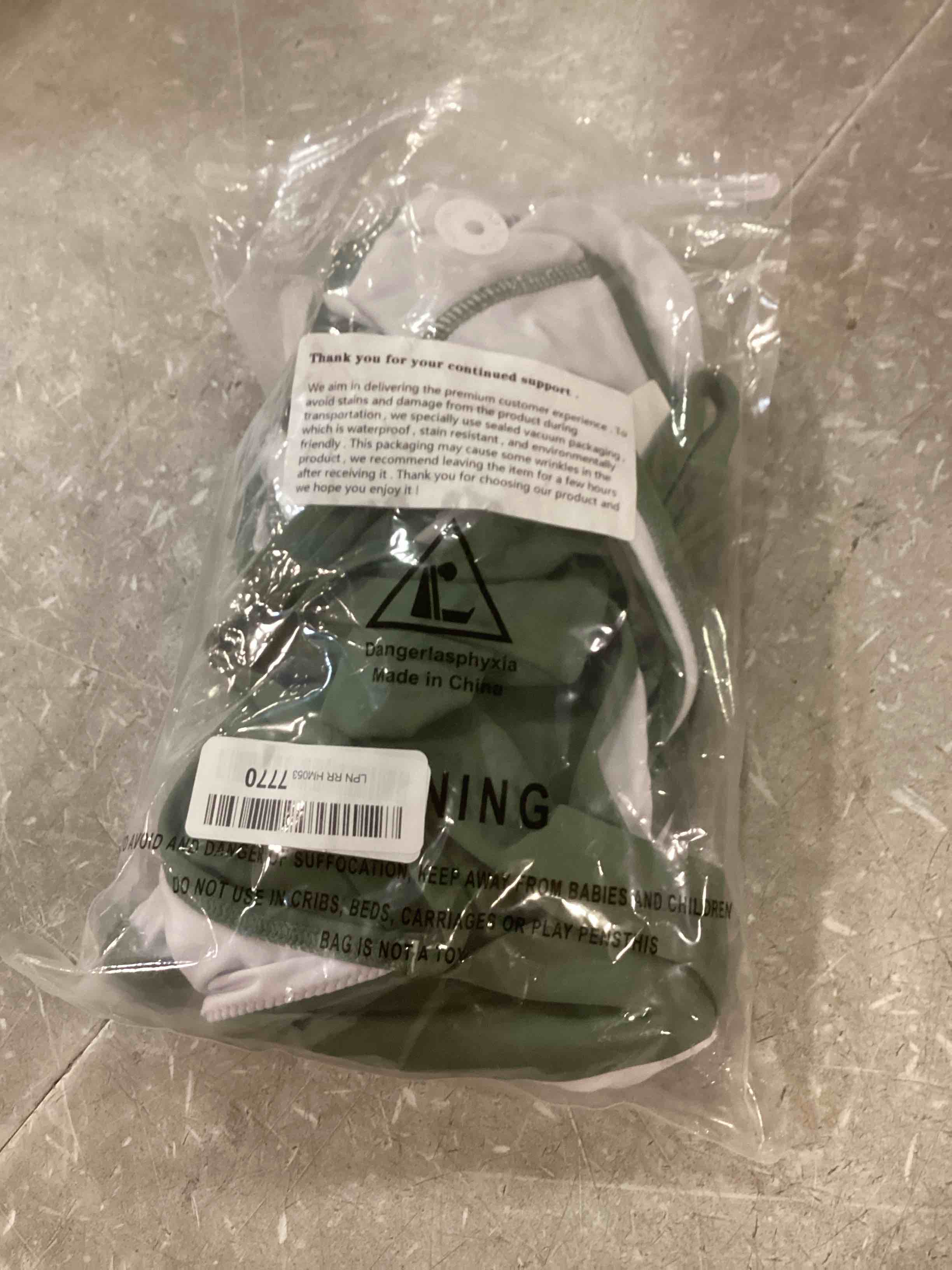https://s3.amazonaws.com/lotting-images-prod/bidfta/PPE0432308_1729139841701.jpeg