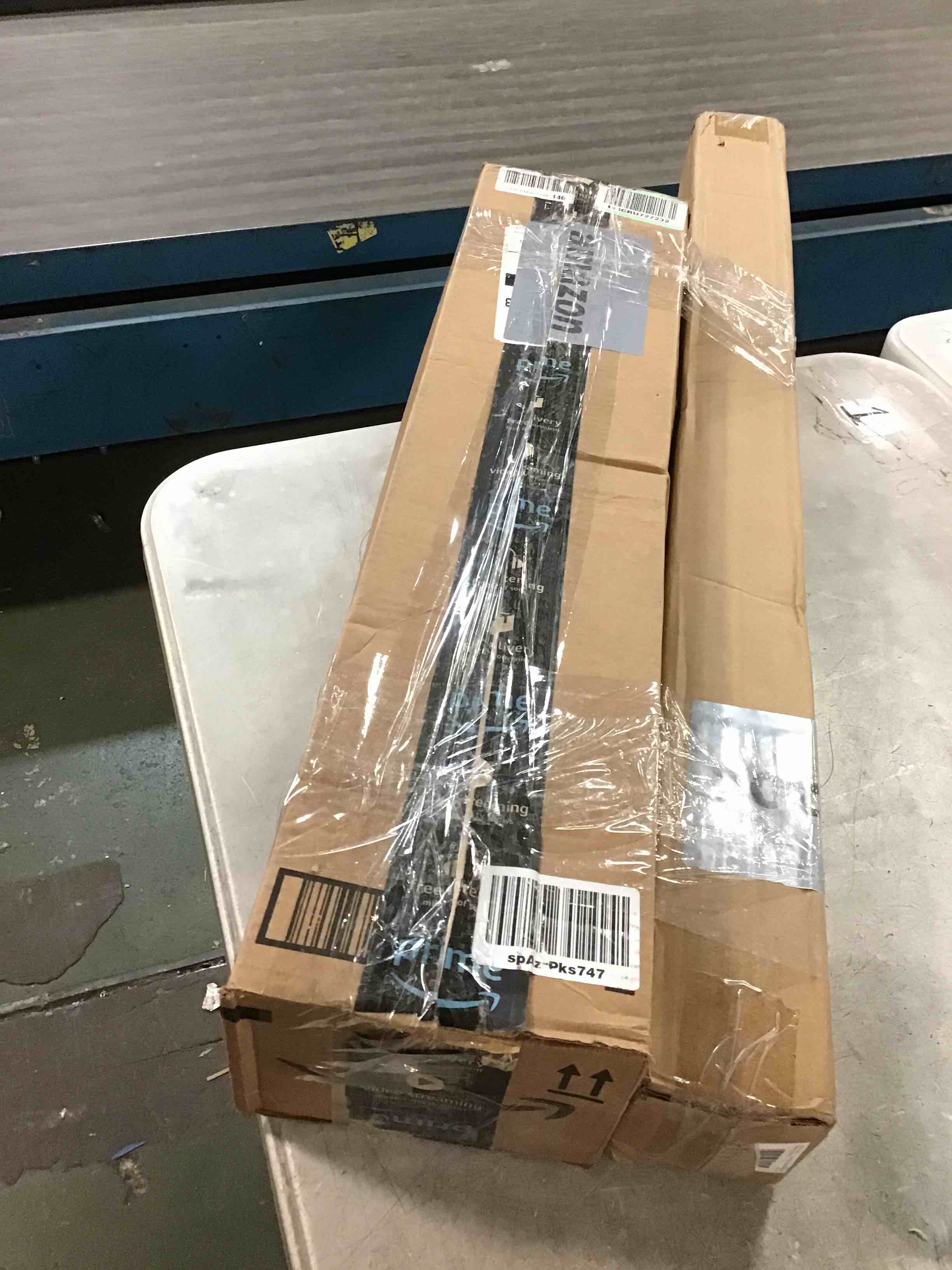 https://s3.amazonaws.com/lotting-images-prod/bidfta/PPE0433691_1728451151403.jpeg