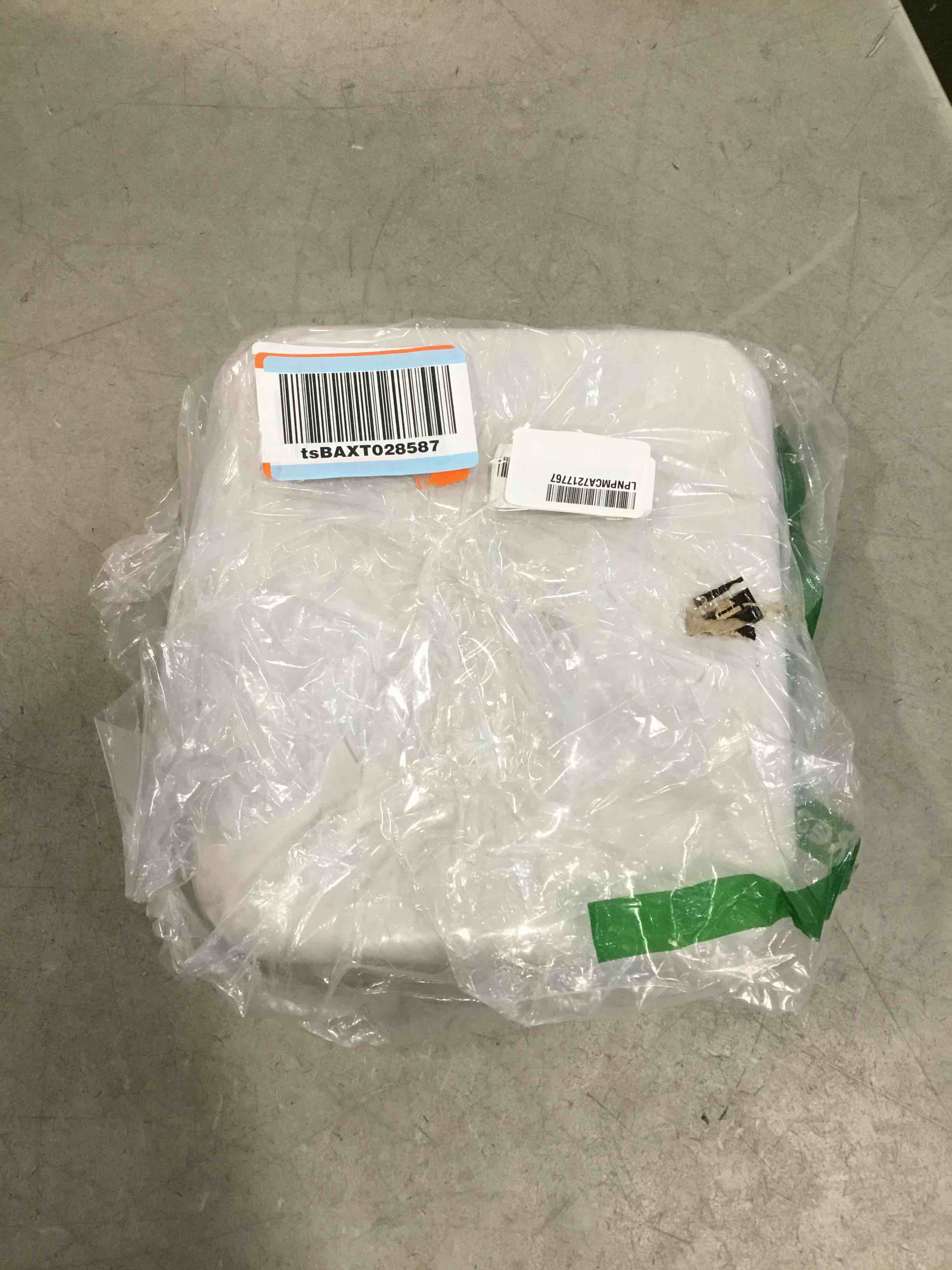 https://s3.amazonaws.com/lotting-images-prod/bidfta/PPE0434293_1728607756424.jpeg