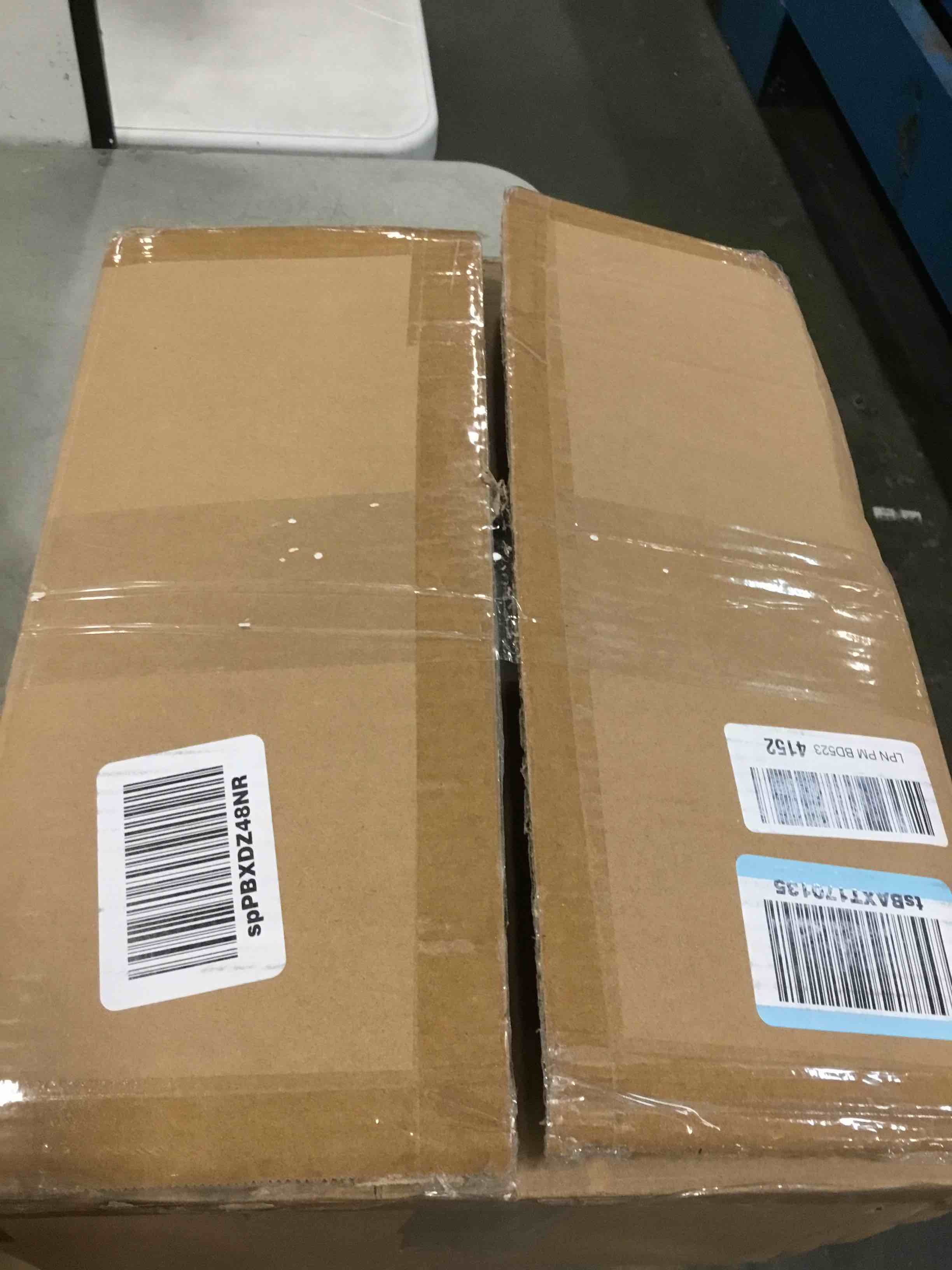 https://s3.amazonaws.com/lotting-images-prod/bidfta/PPE0434680_1728442212845.jpeg