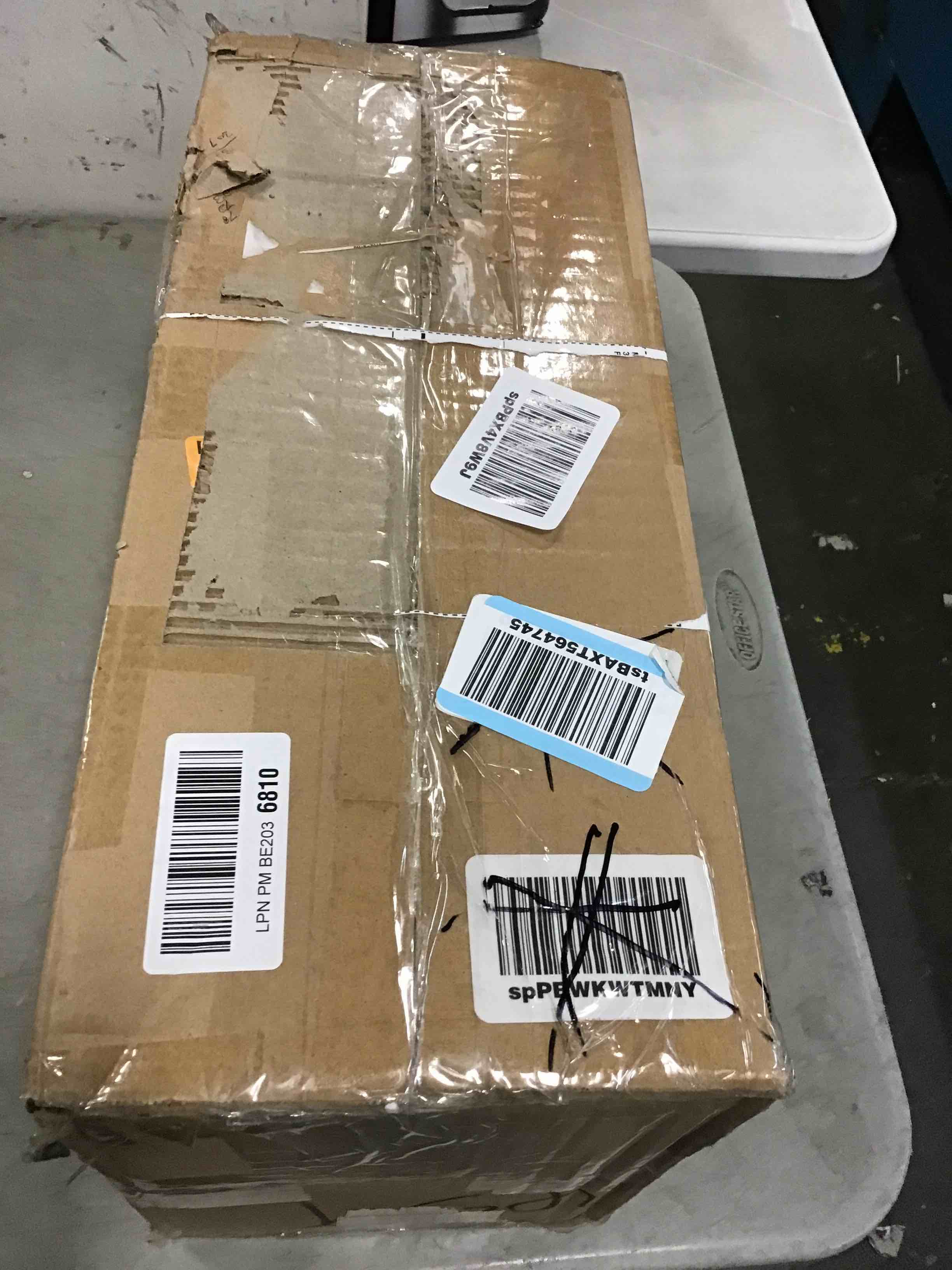 https://s3.amazonaws.com/lotting-images-prod/bidfta/PPE0434863_1728363364825.jpeg