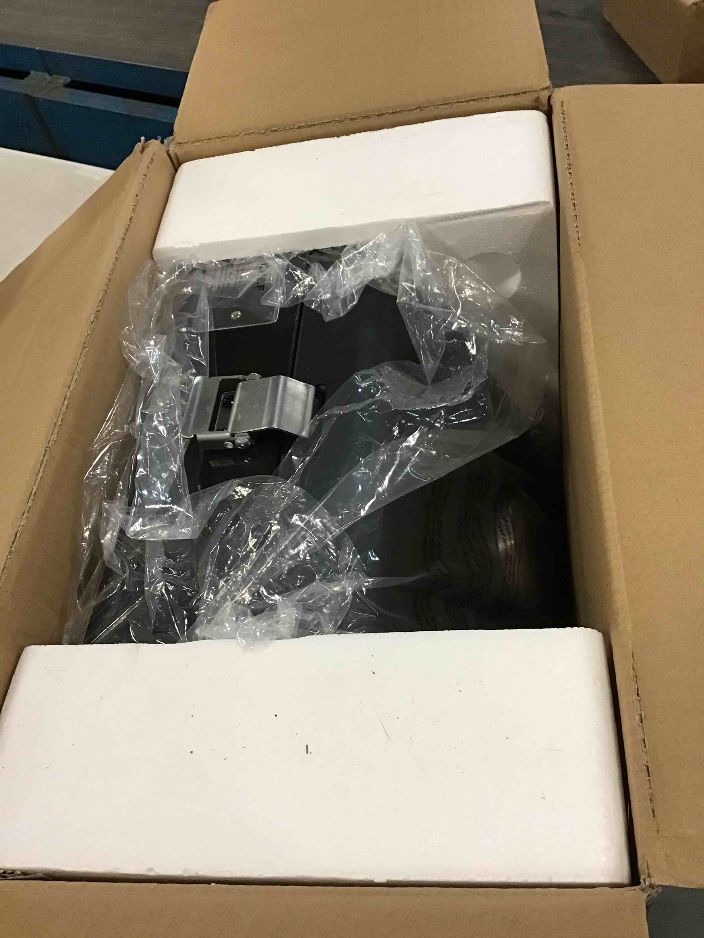 https://s3.amazonaws.com/lotting-images-prod/bidfta/PPE0434865_1728363191835.jpeg