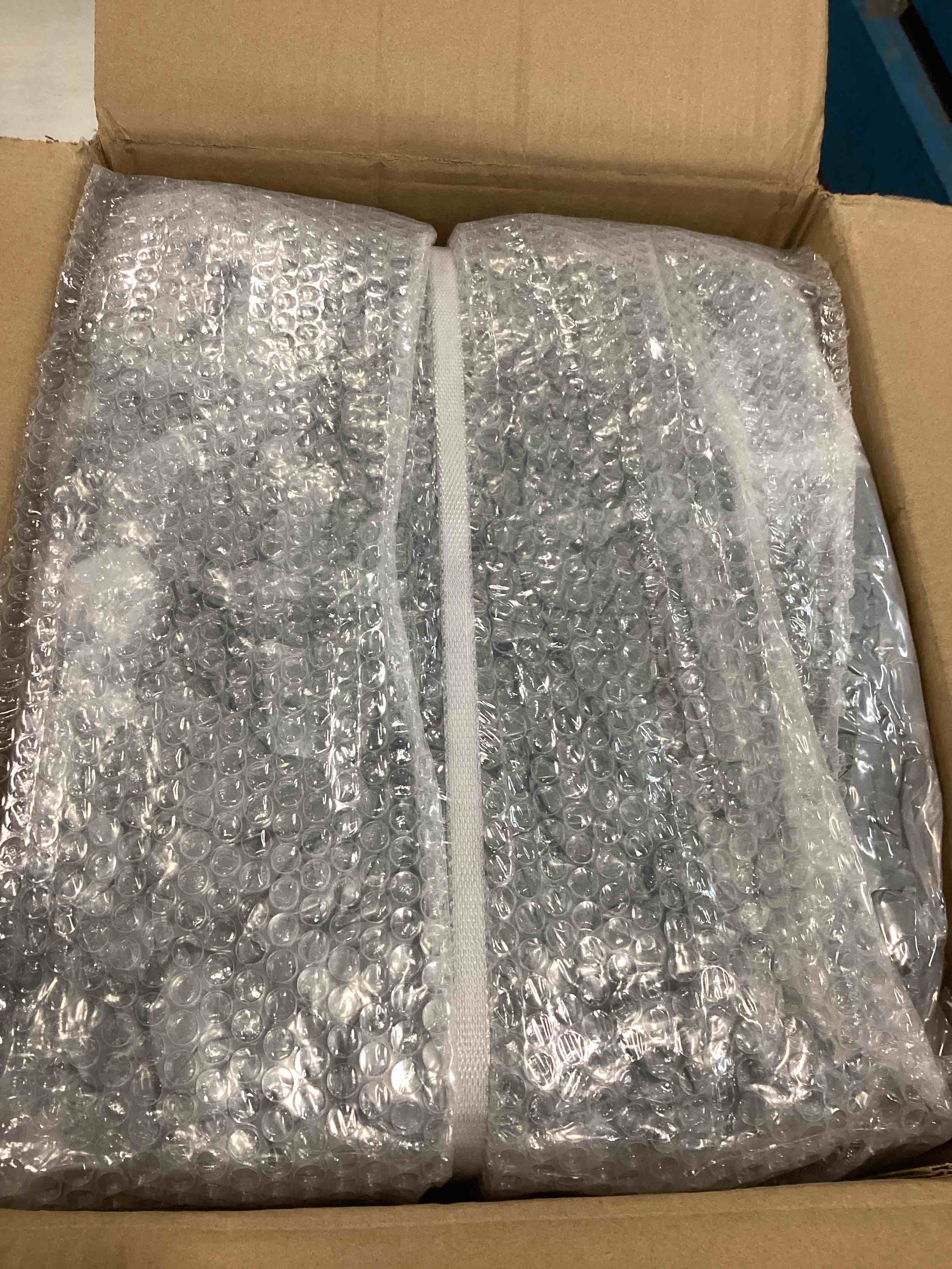 https://s3.amazonaws.com/lotting-images-prod/bidfta/PPE0435369_1728019107781.jpeg