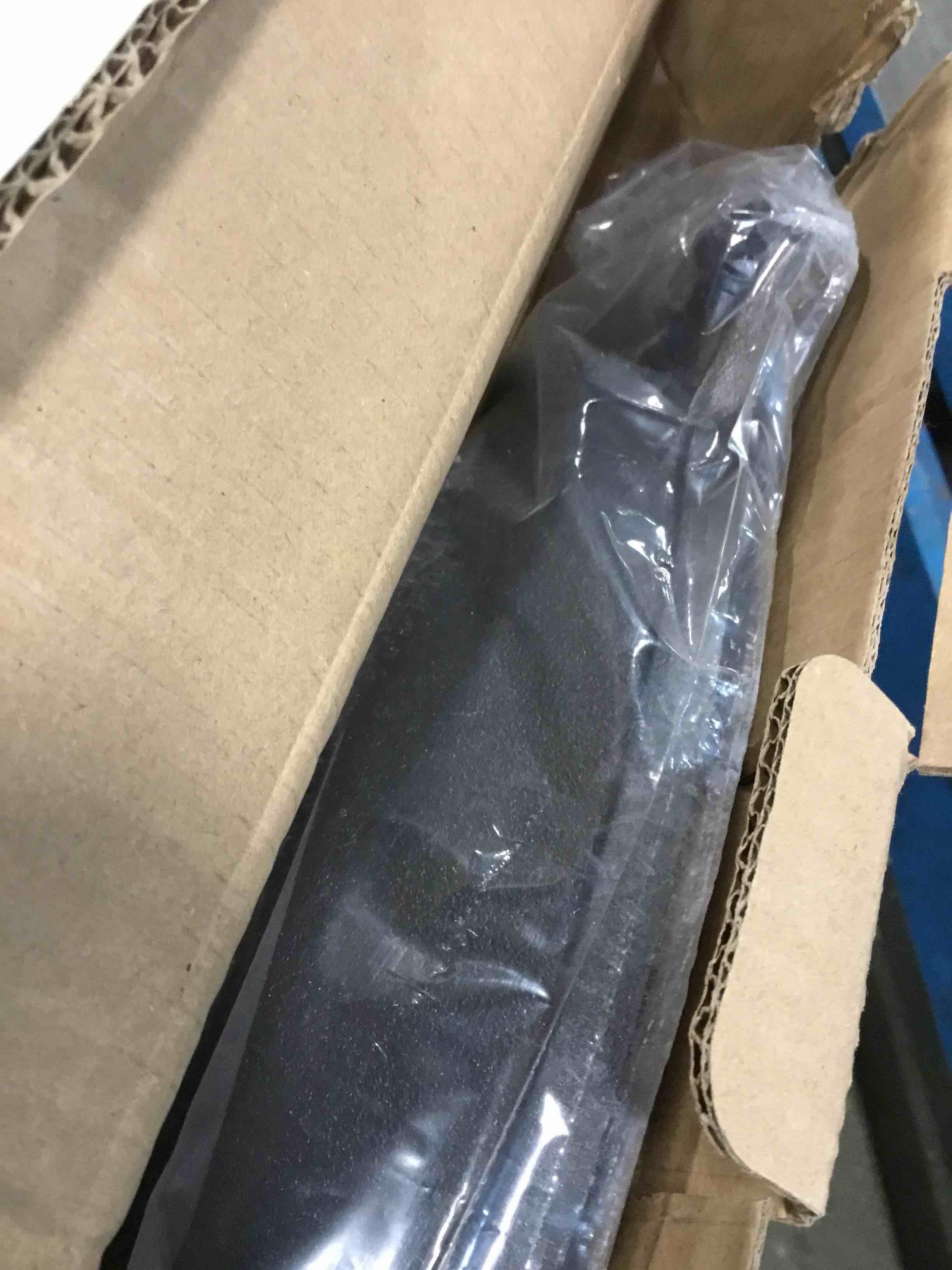 https://s3.amazonaws.com/lotting-images-prod/bidfta/PPE0435448_1728008023177.jpeg