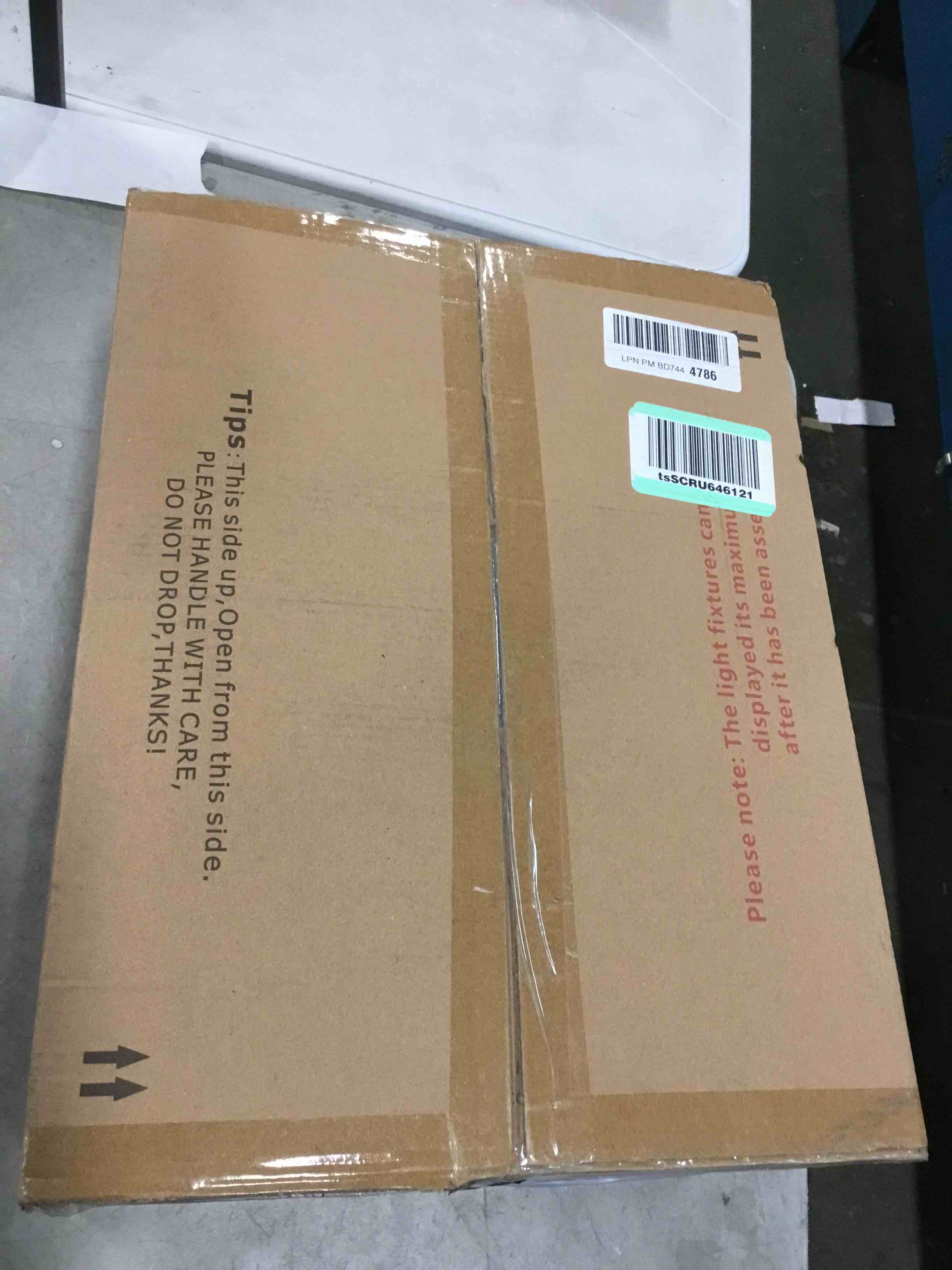 https://s3.amazonaws.com/lotting-images-prod/bidfta/PPE0435477_1728001972532.jpeg