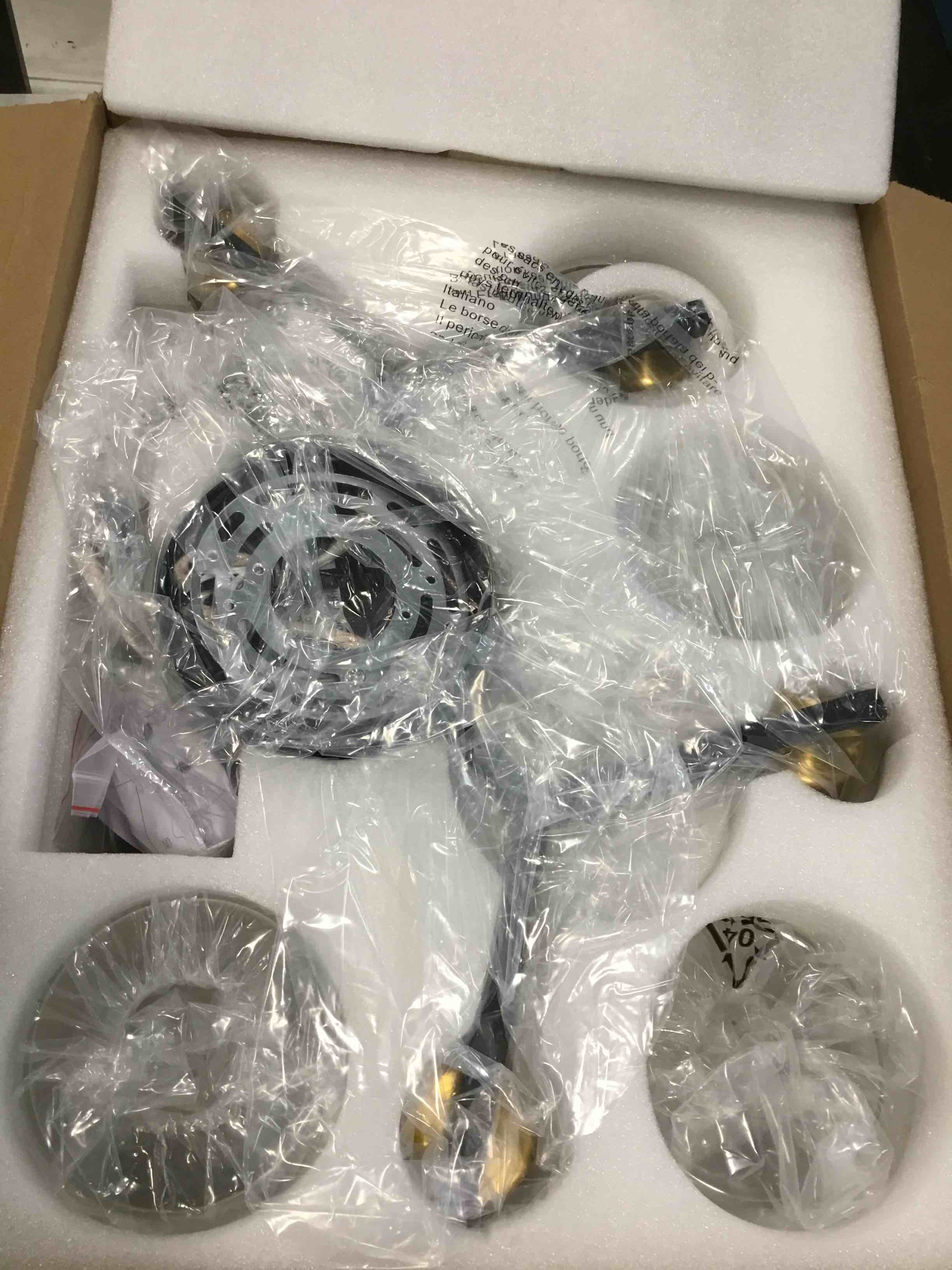 https://s3.amazonaws.com/lotting-images-prod/bidfta/PPE0435477_1728001998276.jpeg