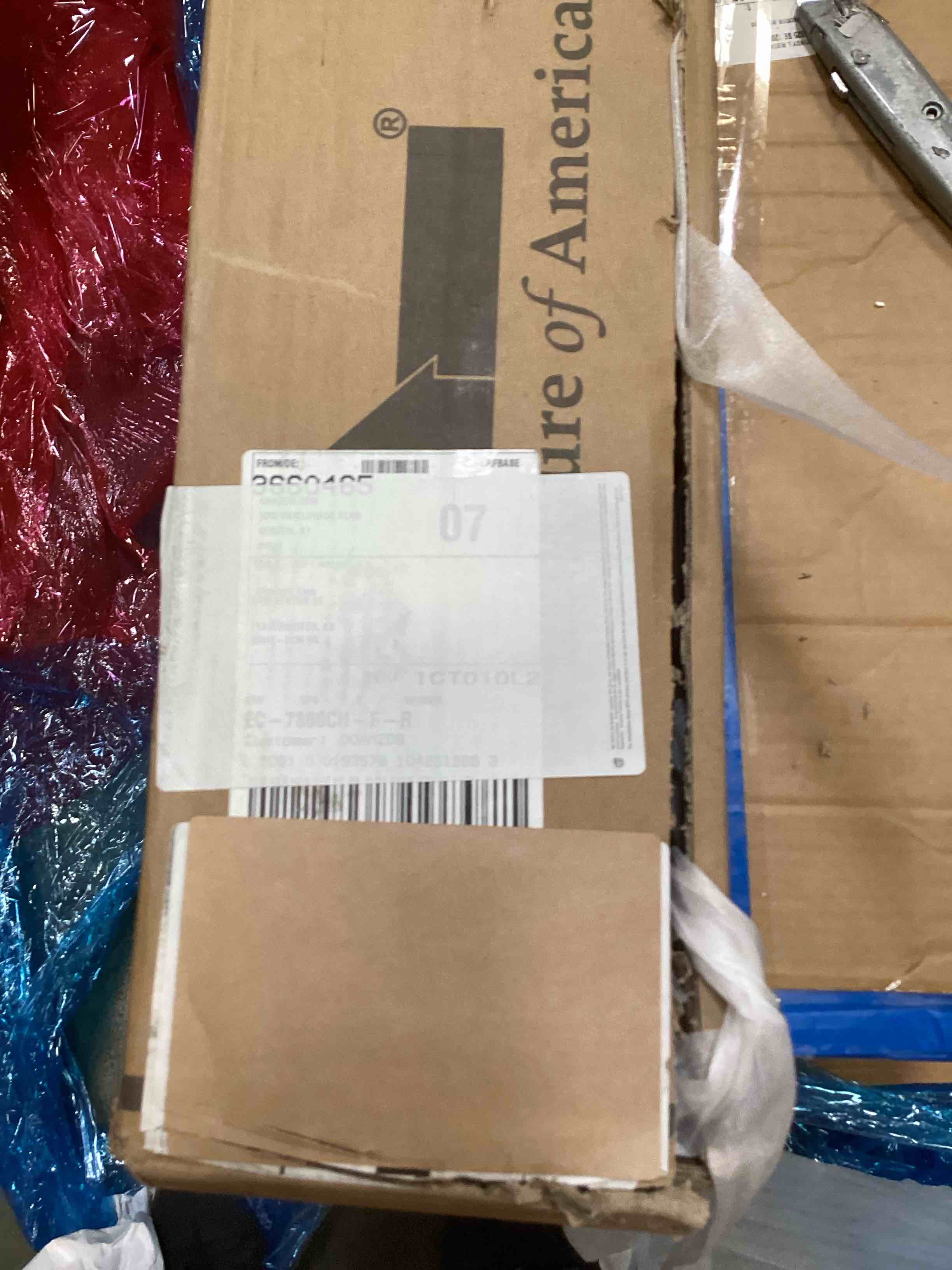 https://s3.amazonaws.com/lotting-images-prod/bidfta/PPE0436331_1729183825897.jpeg