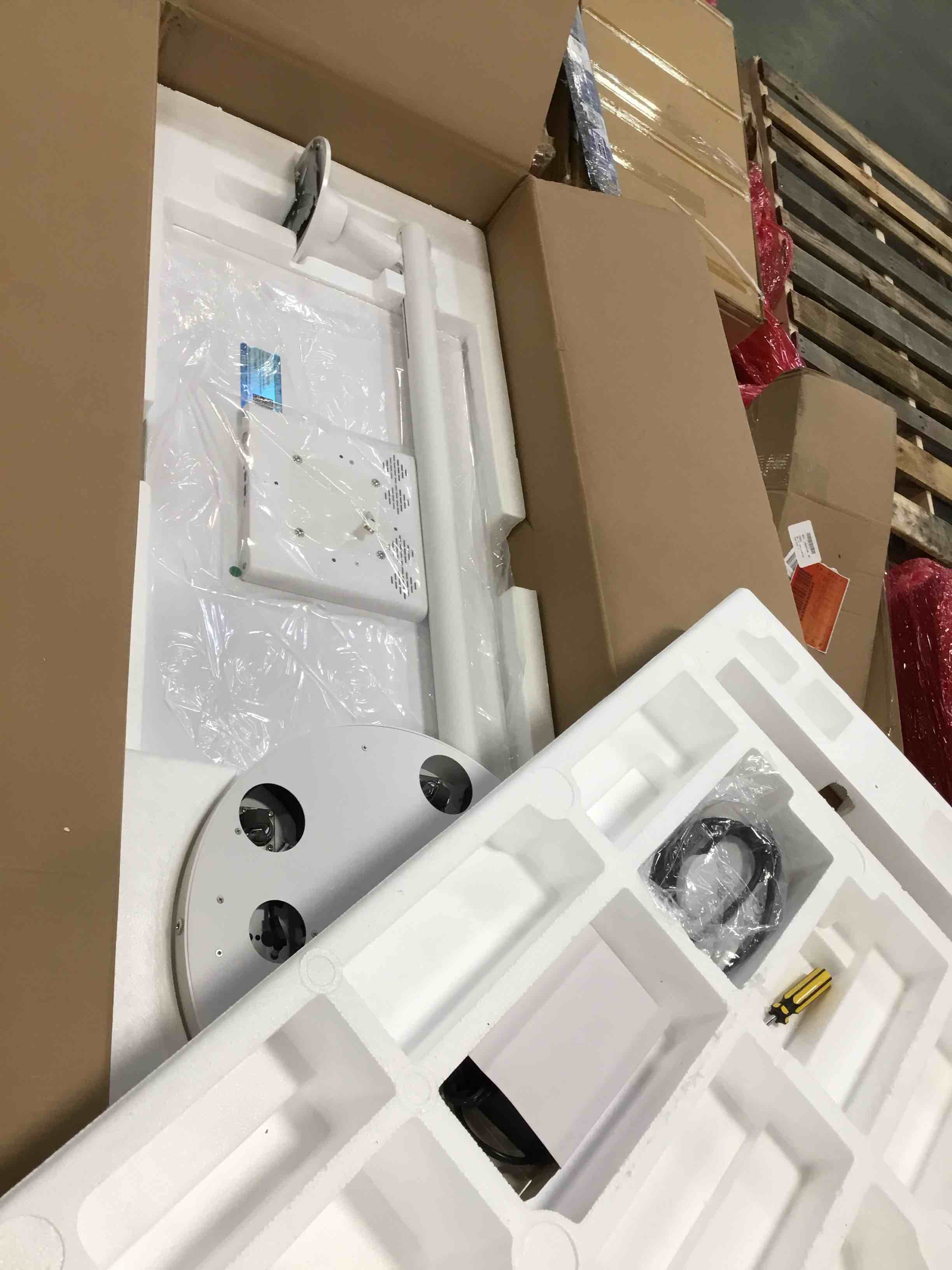 https://s3.amazonaws.com/lotting-images-prod/bidfta/PPE0436567_1729003790486.jpeg