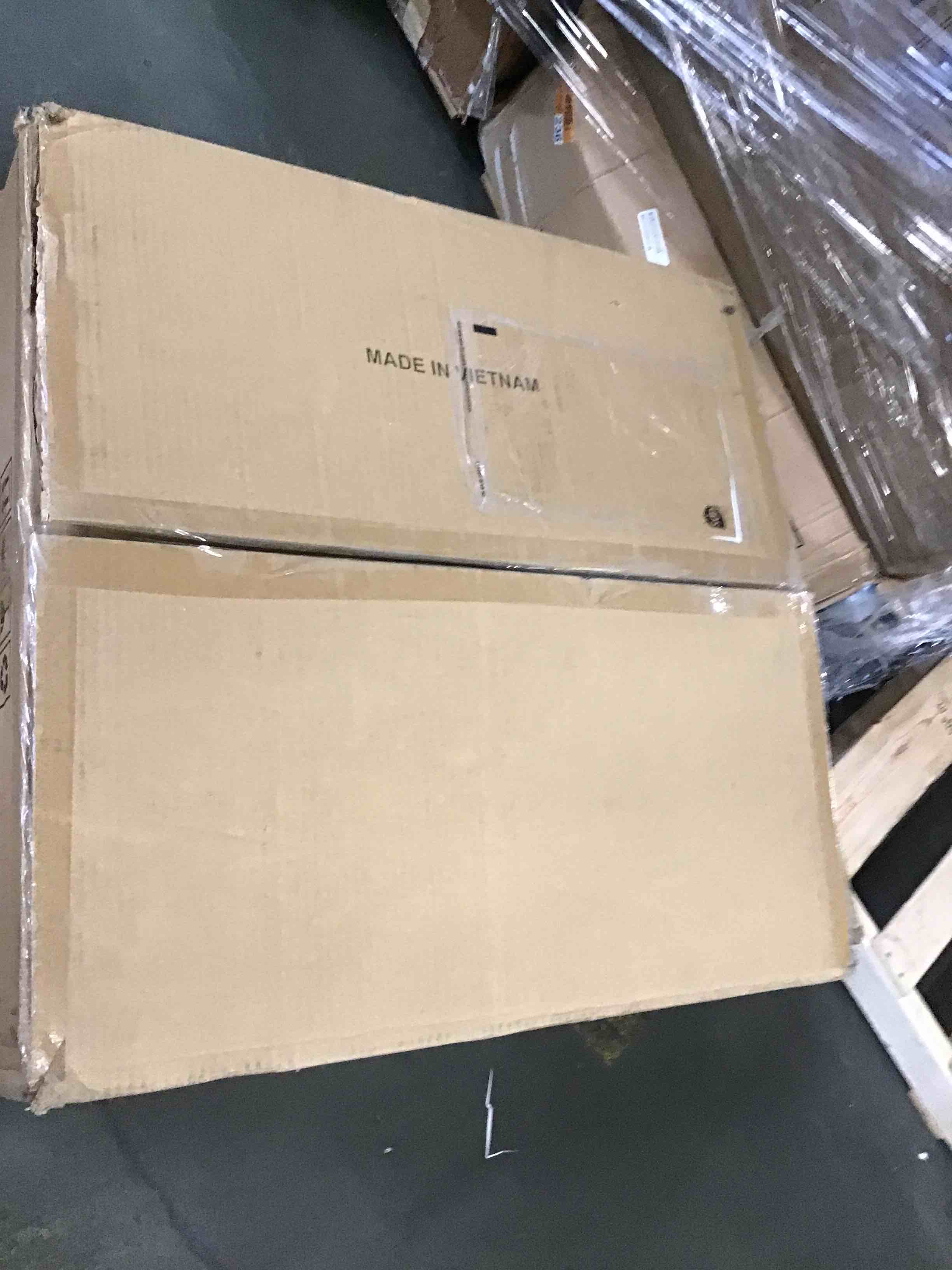 https://s3.amazonaws.com/lotting-images-prod/bidfta/PPE0437037_1728660933201.jpeg