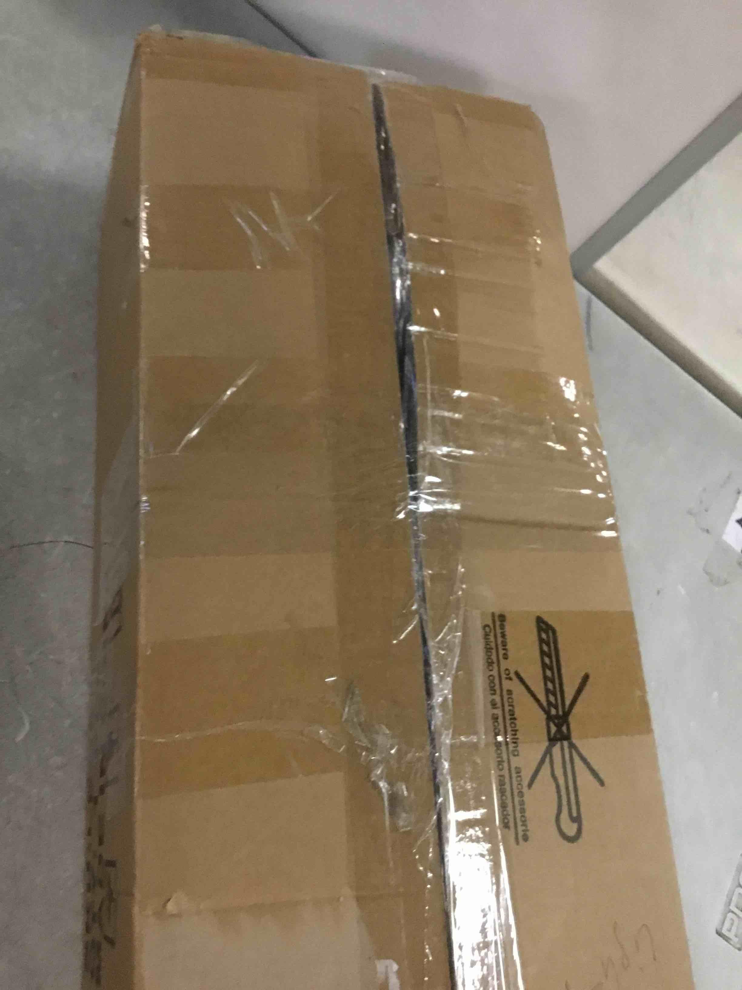 https://s3.amazonaws.com/lotting-images-prod/bidfta/PPE0437811_1728303199256.jpeg