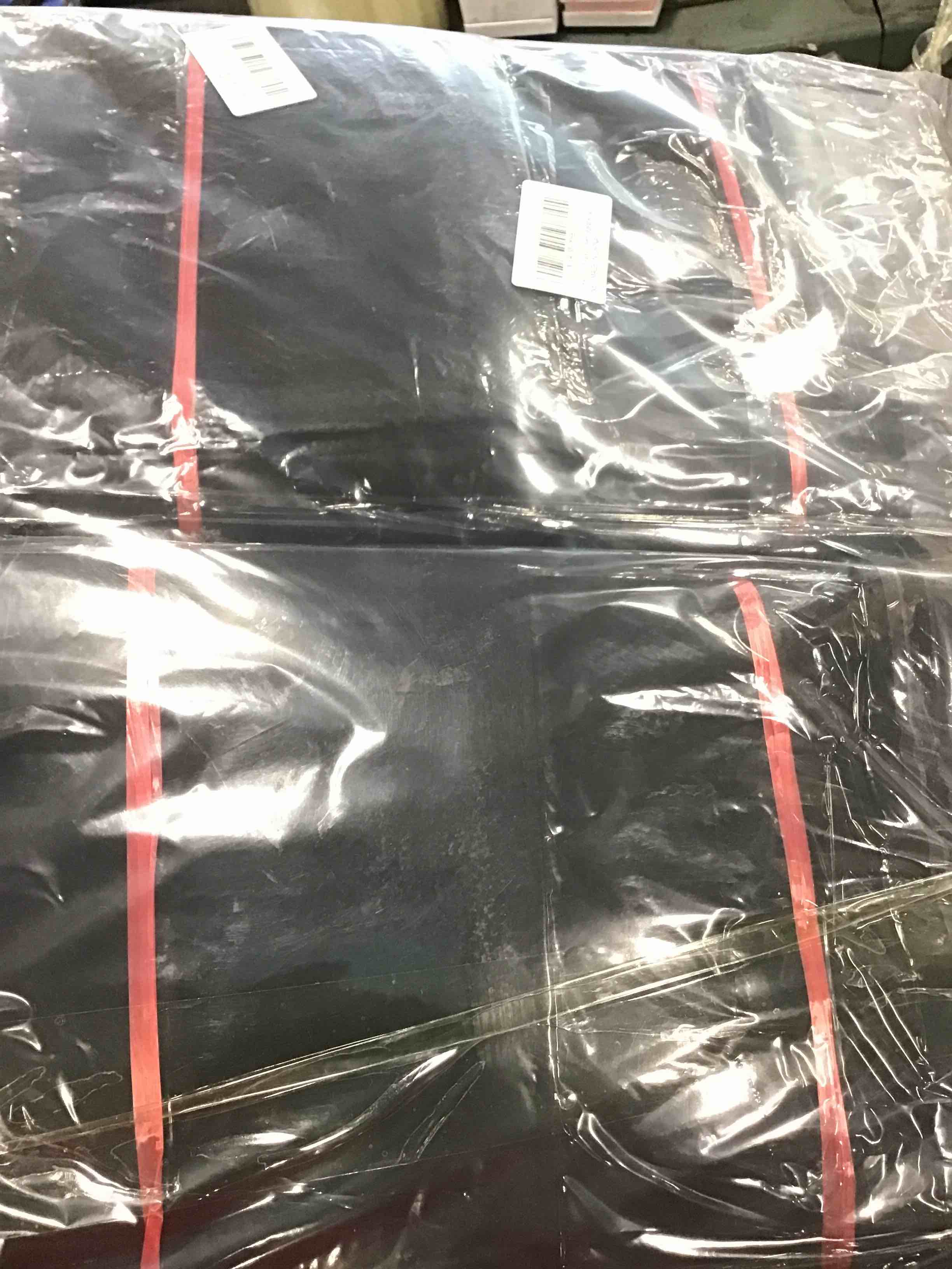 https://s3.amazonaws.com/lotting-images-prod/bidfta/PPE0438613_1728043942186.jpeg