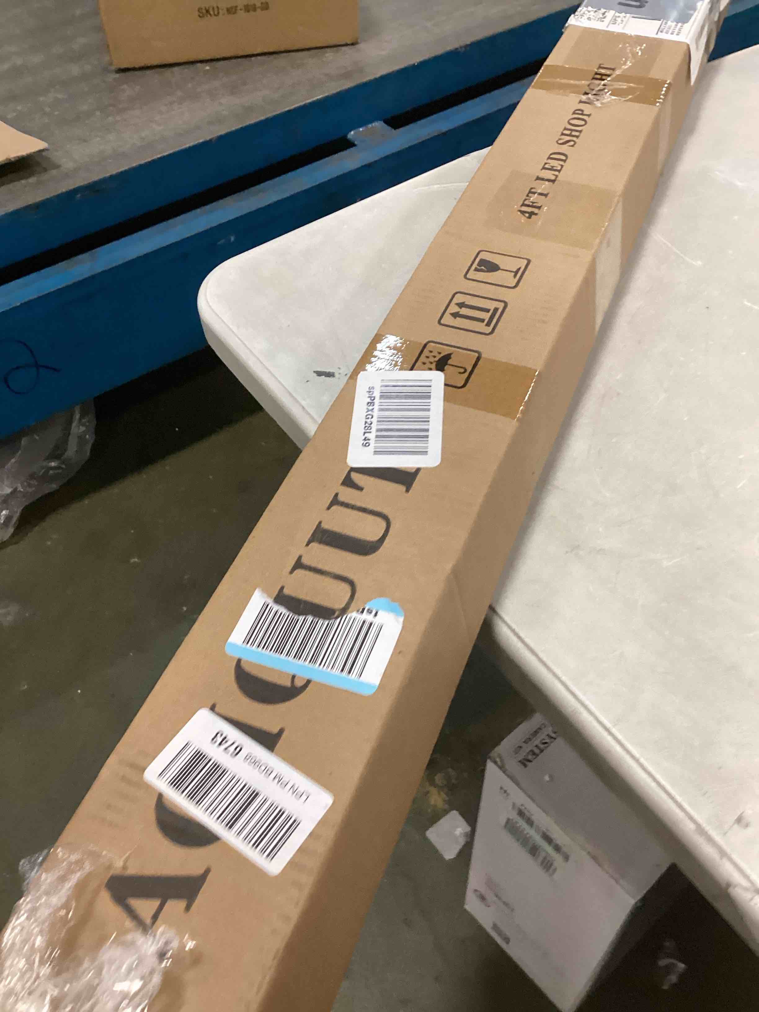 https://s3.amazonaws.com/lotting-images-prod/bidfta/PPE0440136_1728957175719.jpeg