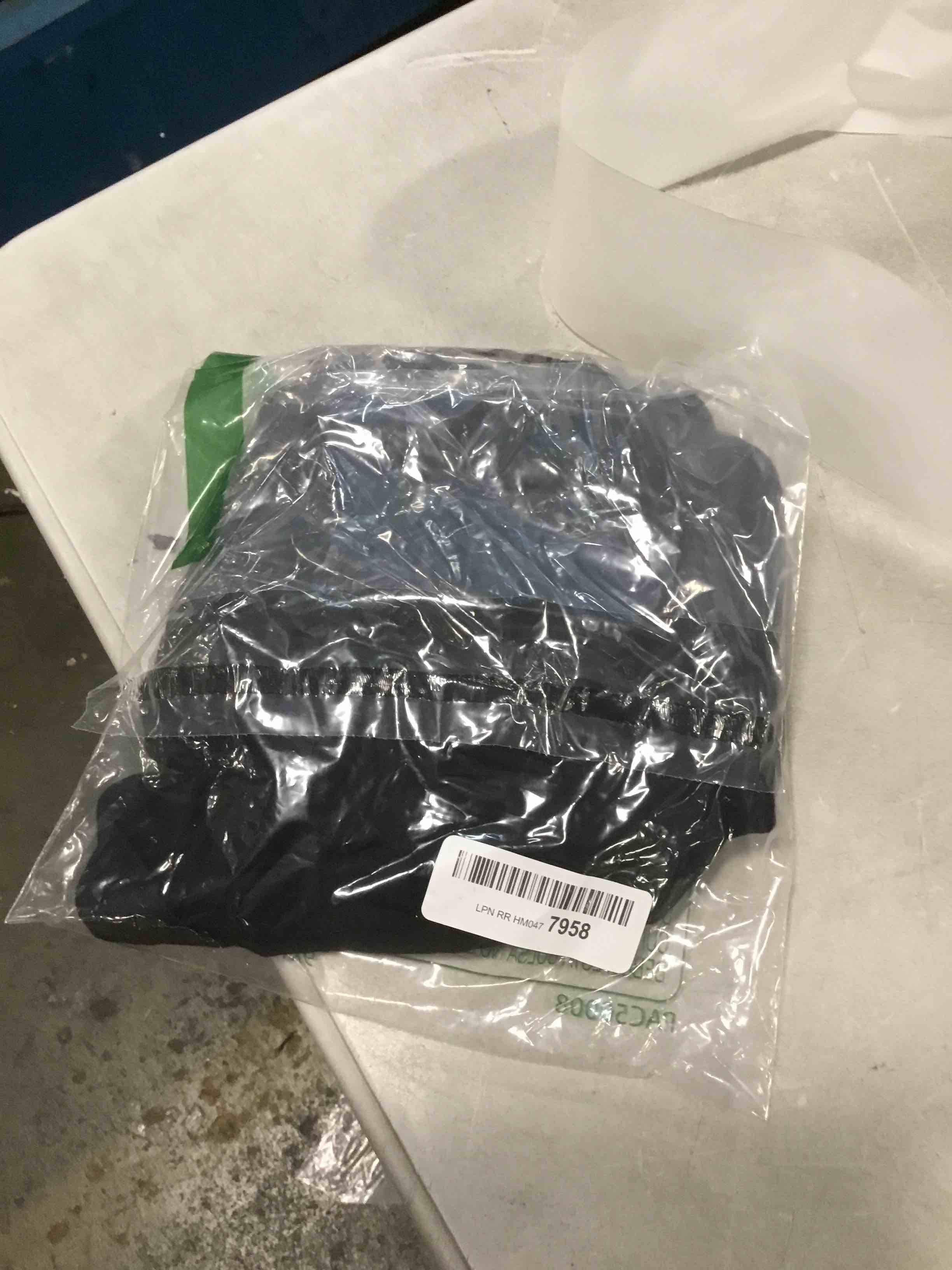 https://s3.amazonaws.com/lotting-images-prod/bidfta/PPE0440279_1728704563624.jpeg