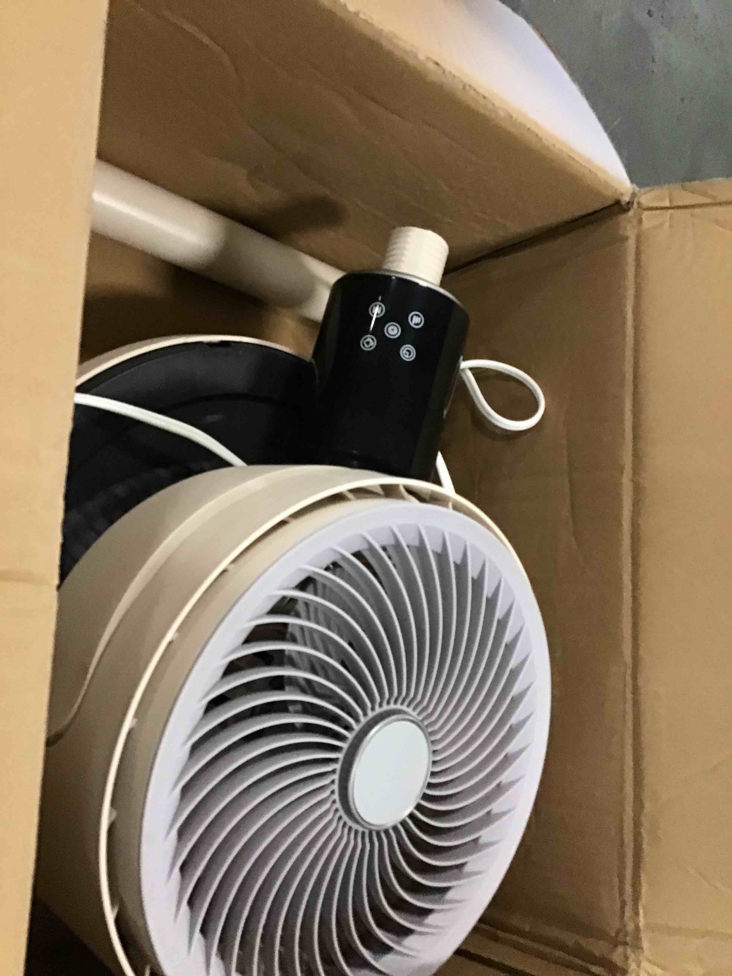 https://s3.amazonaws.com/lotting-images-prod/bidfta/PPE0440414_1728591327182.jpeg