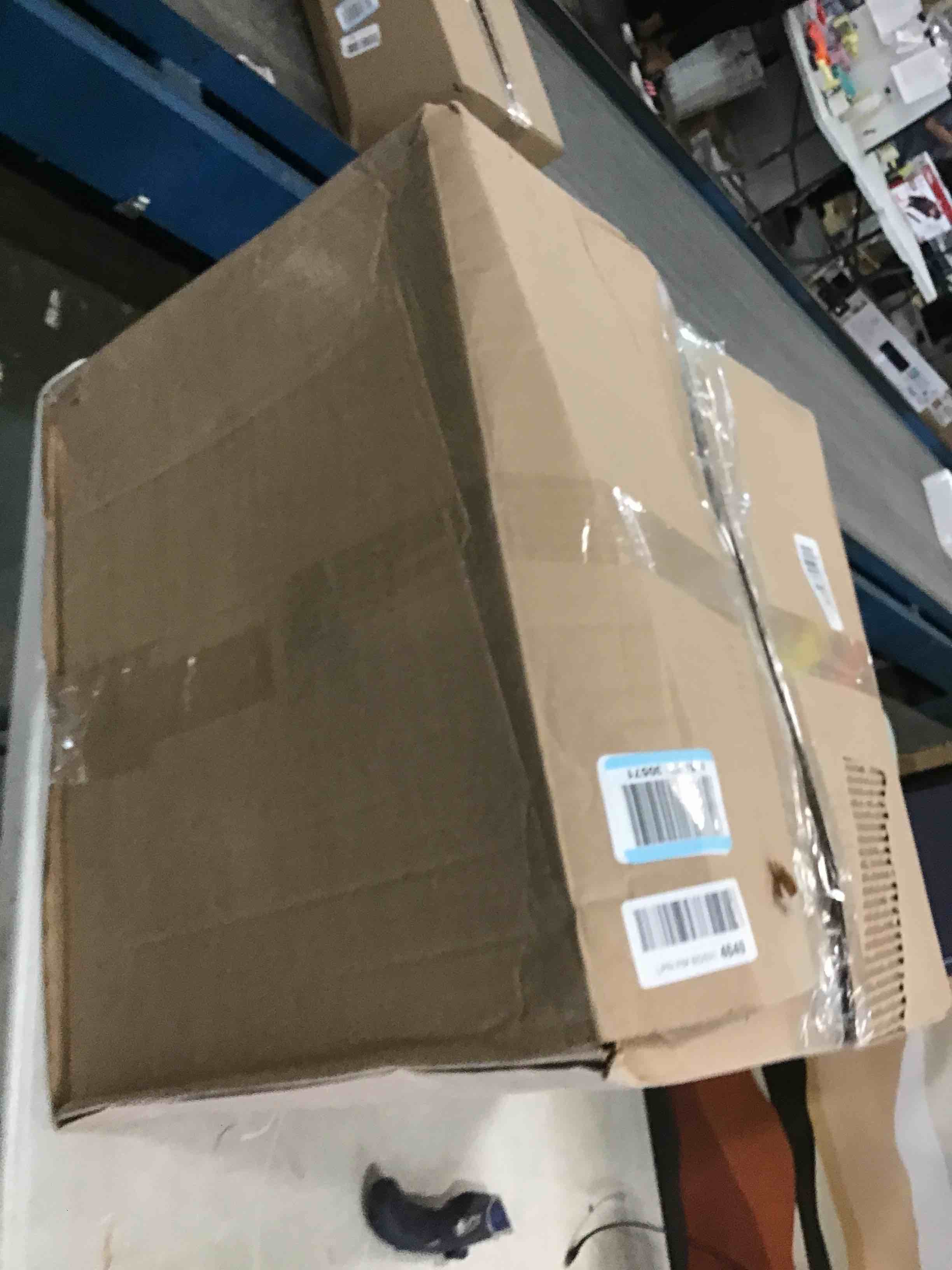 https://s3.amazonaws.com/lotting-images-prod/bidfta/PPE0441286_1728484569355.jpeg
