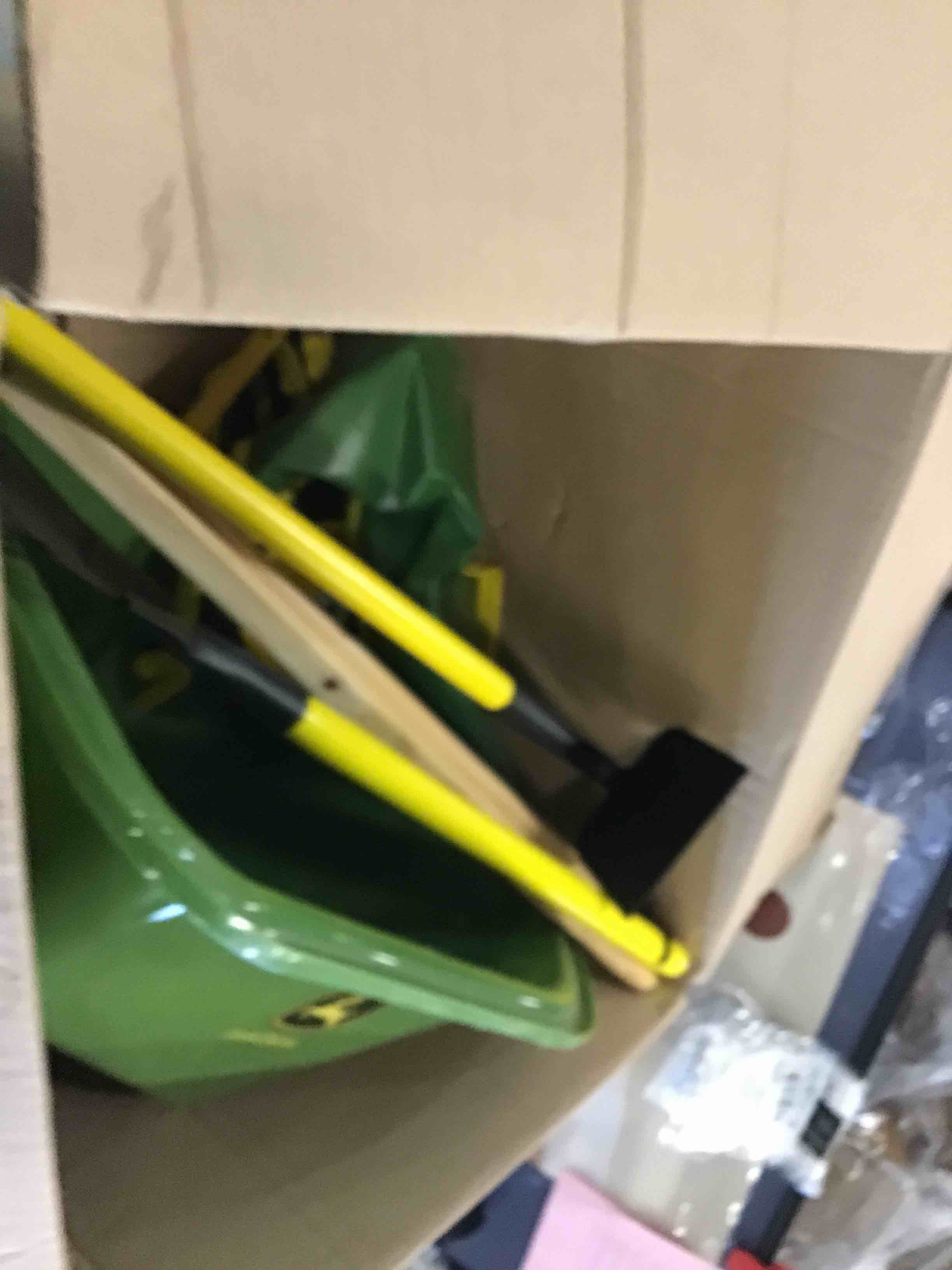 https://s3.amazonaws.com/lotting-images-prod/bidfta/PPE0441286_1728484579434.jpeg