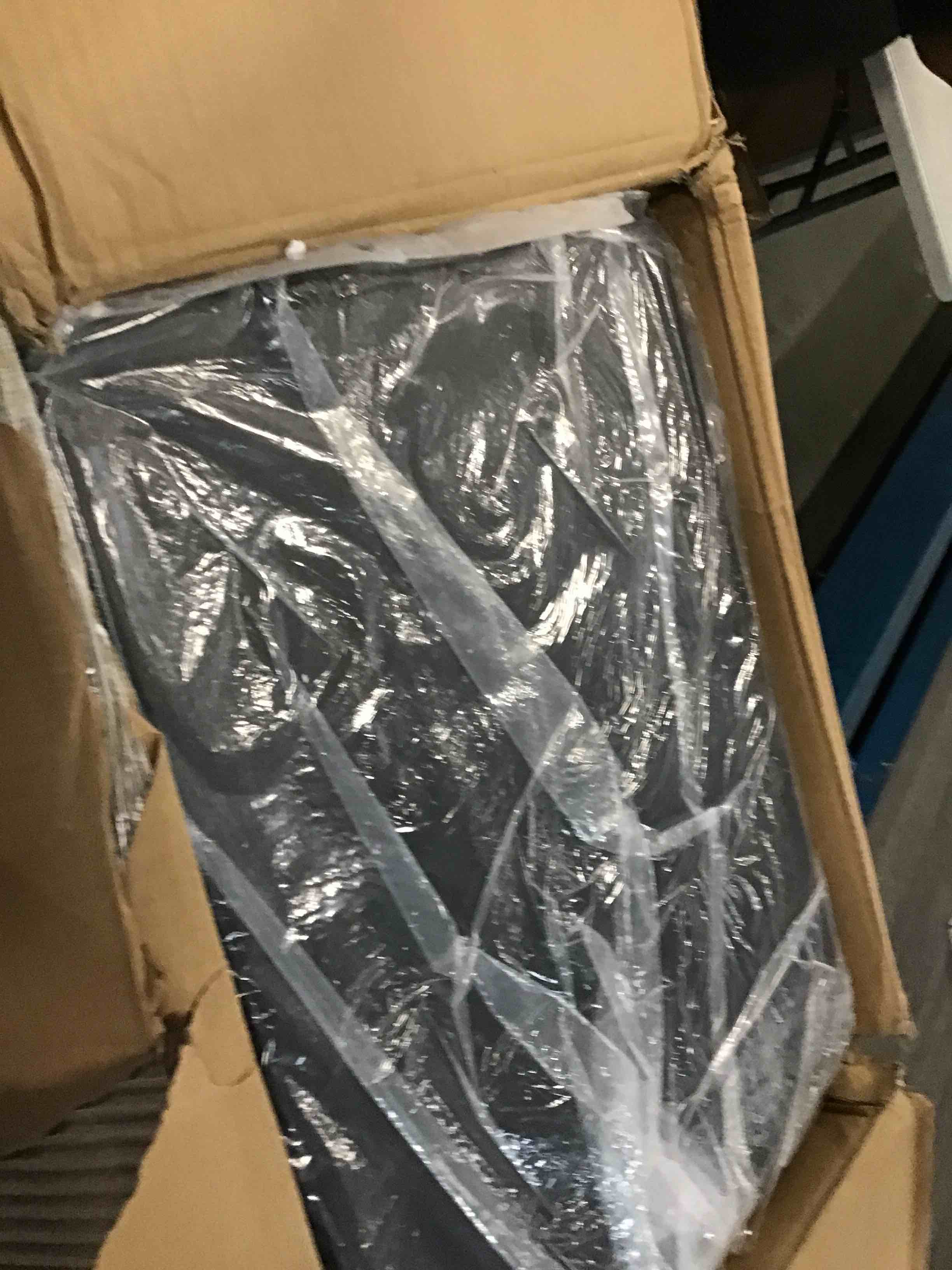 https://s3.amazonaws.com/lotting-images-prod/bidfta/PPE0441293_1728484281326.jpeg