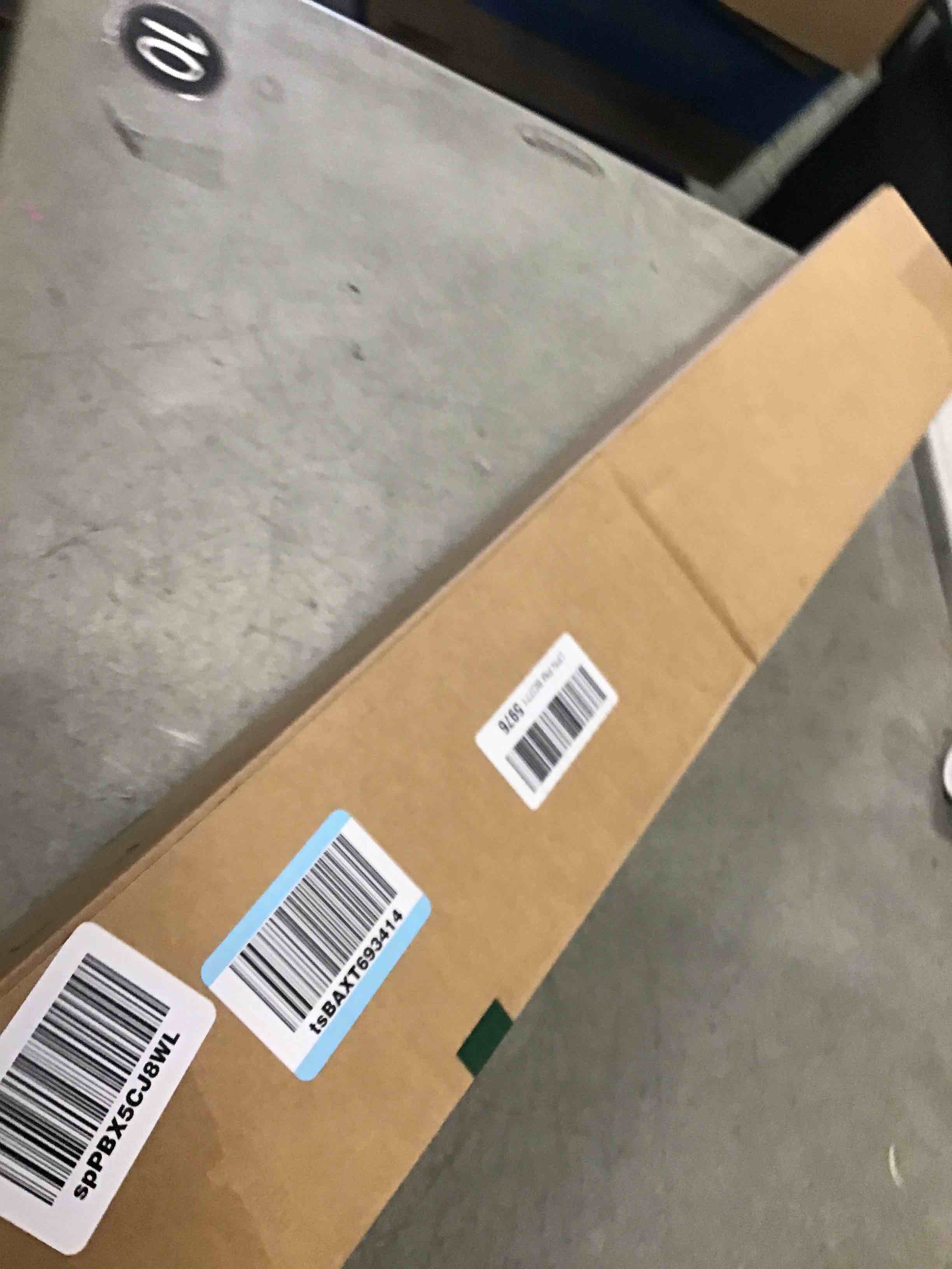 https://s3.amazonaws.com/lotting-images-prod/bidfta/PPE0441655_1728408678047.jpeg