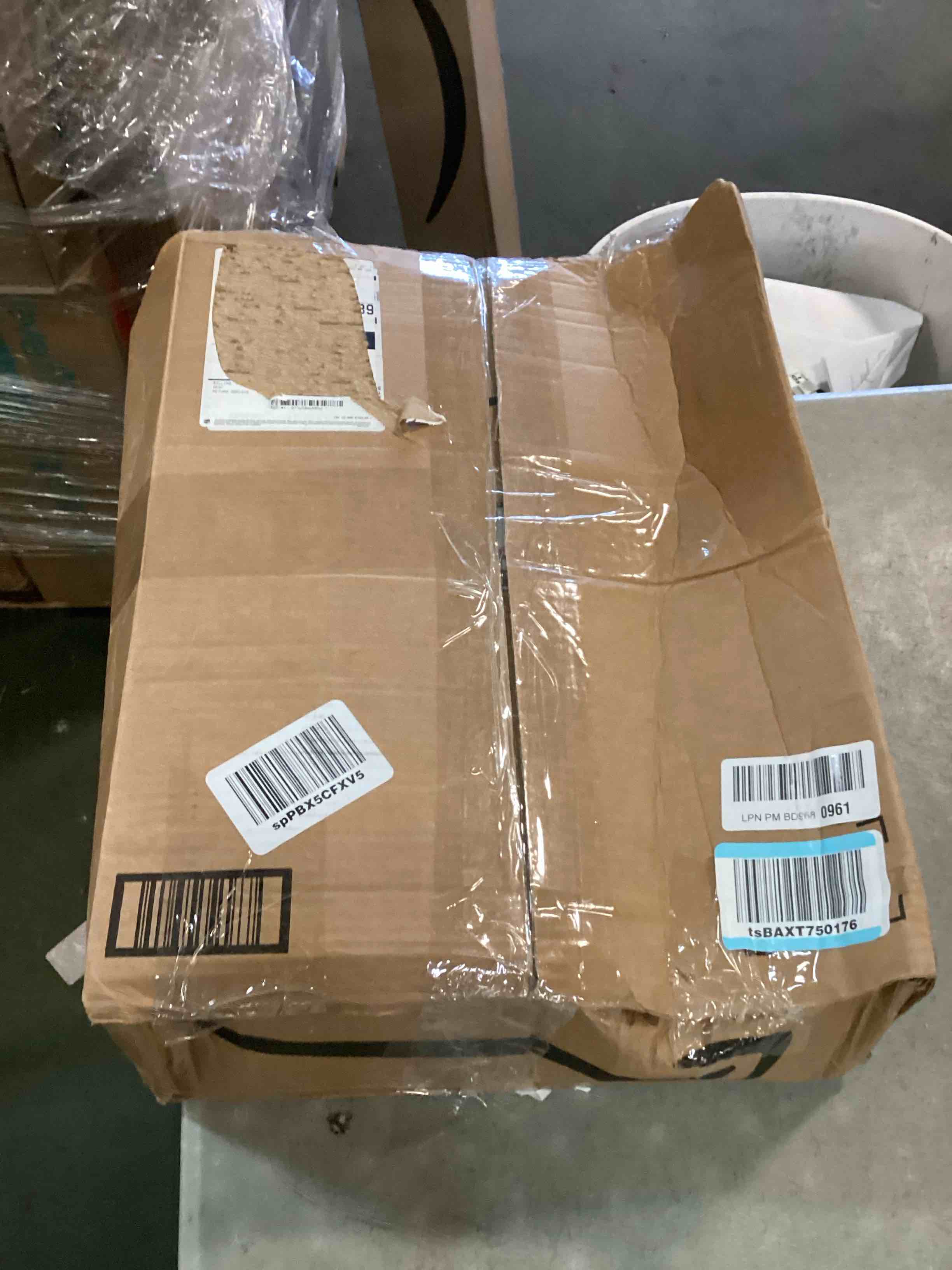https://s3.amazonaws.com/lotting-images-prod/bidfta/PPE0443807_1728311817833.jpeg