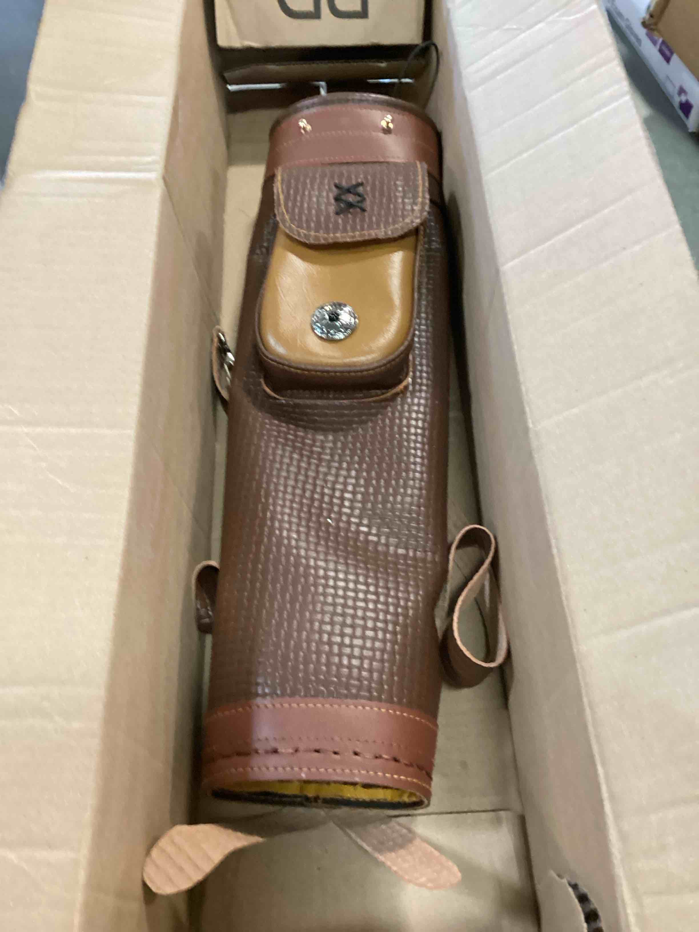 https://s3.amazonaws.com/lotting-images-prod/bidfta/PPE0443819_1728308380412.jpeg