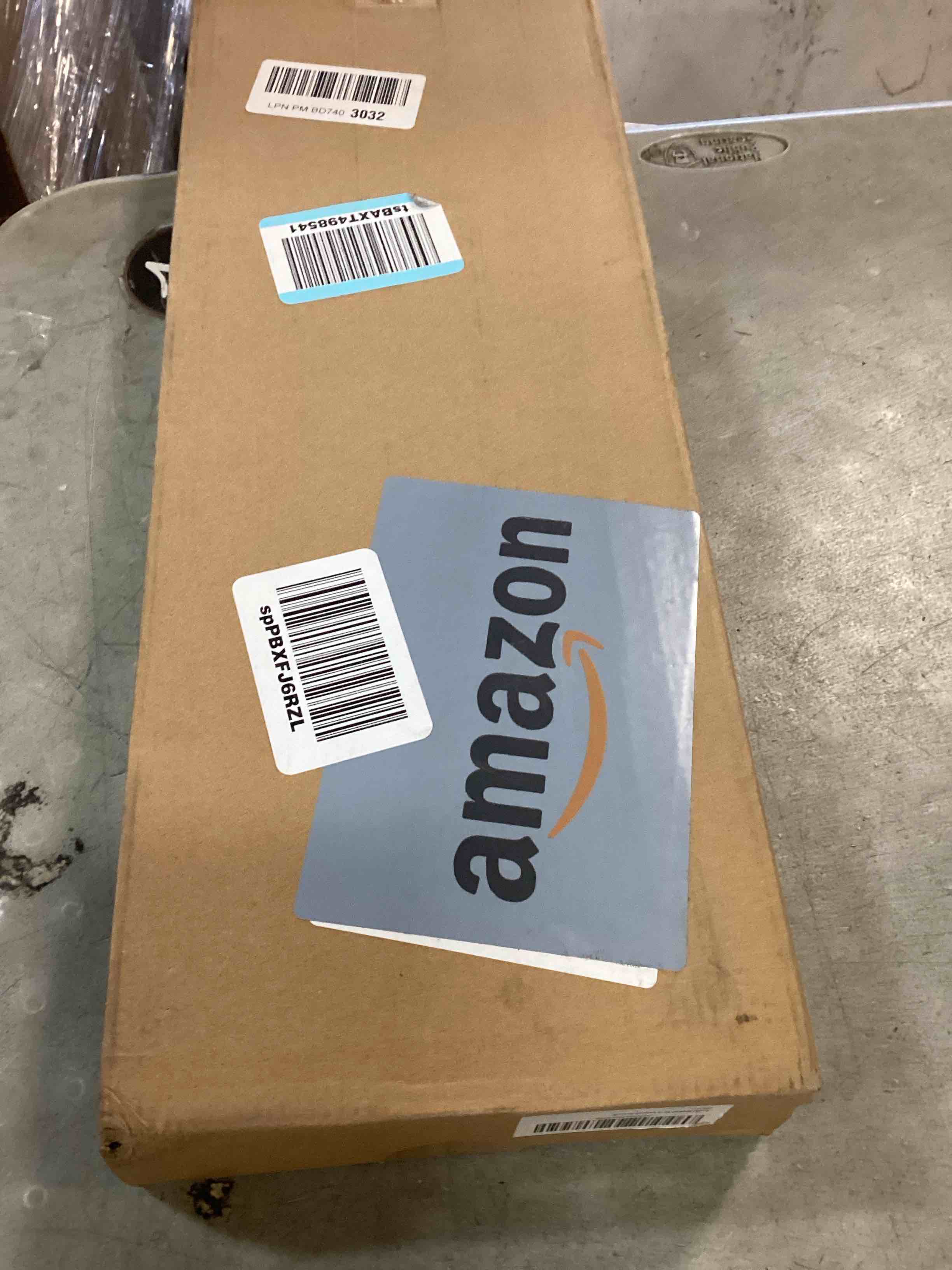 https://s3.amazonaws.com/lotting-images-prod/bidfta/PPE0443822_1728308084568.jpeg