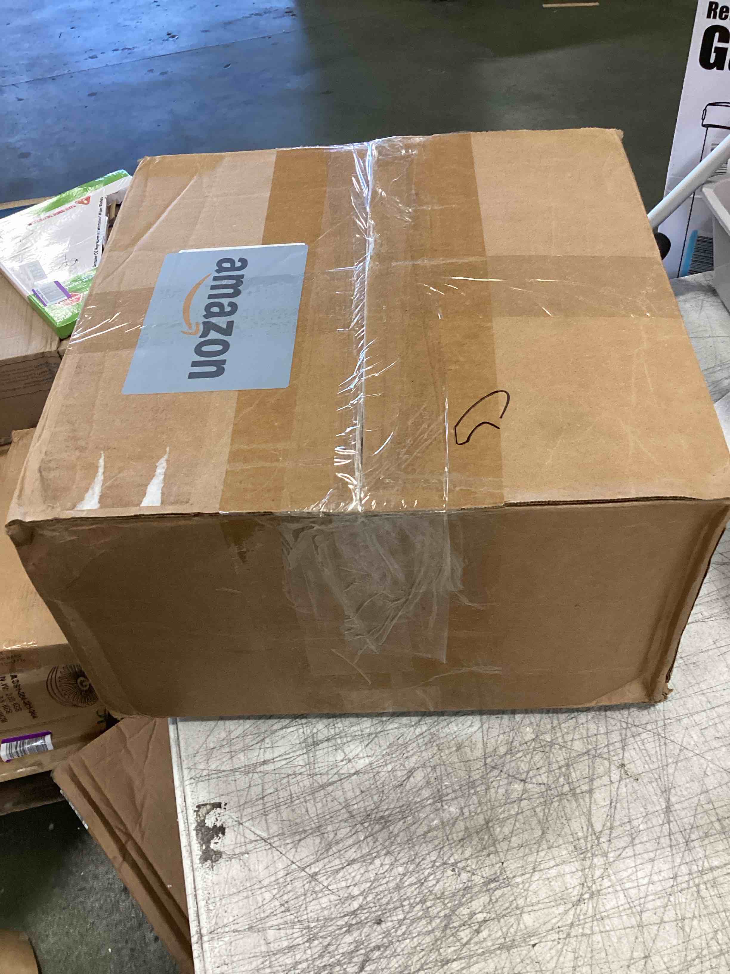 https://s3.amazonaws.com/lotting-images-prod/bidfta/PPE0443932_1727968917223.jpeg