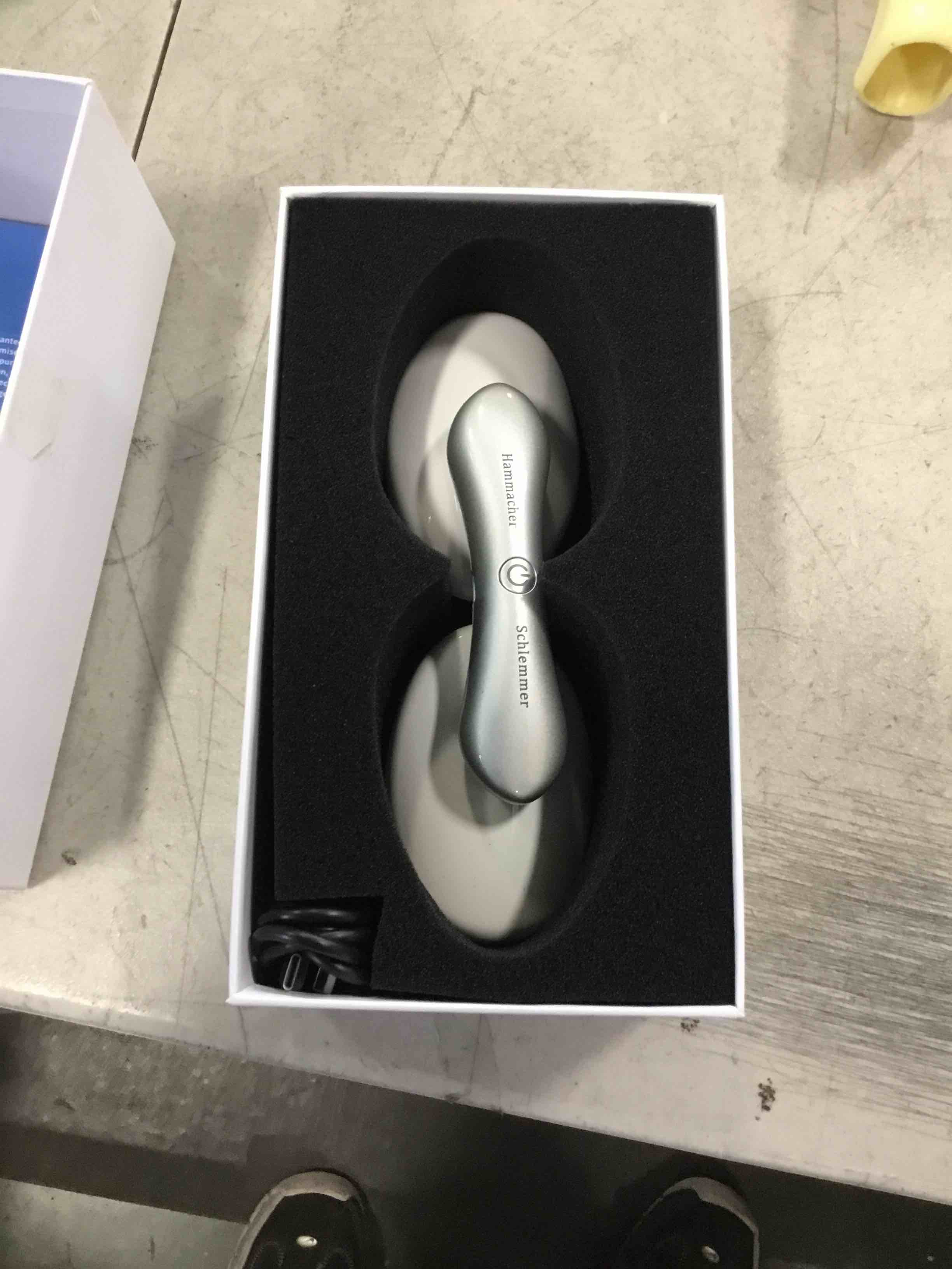 https://s3.amazonaws.com/lotting-images-prod/bidfta/PPE0444301_1728919984294.jpeg