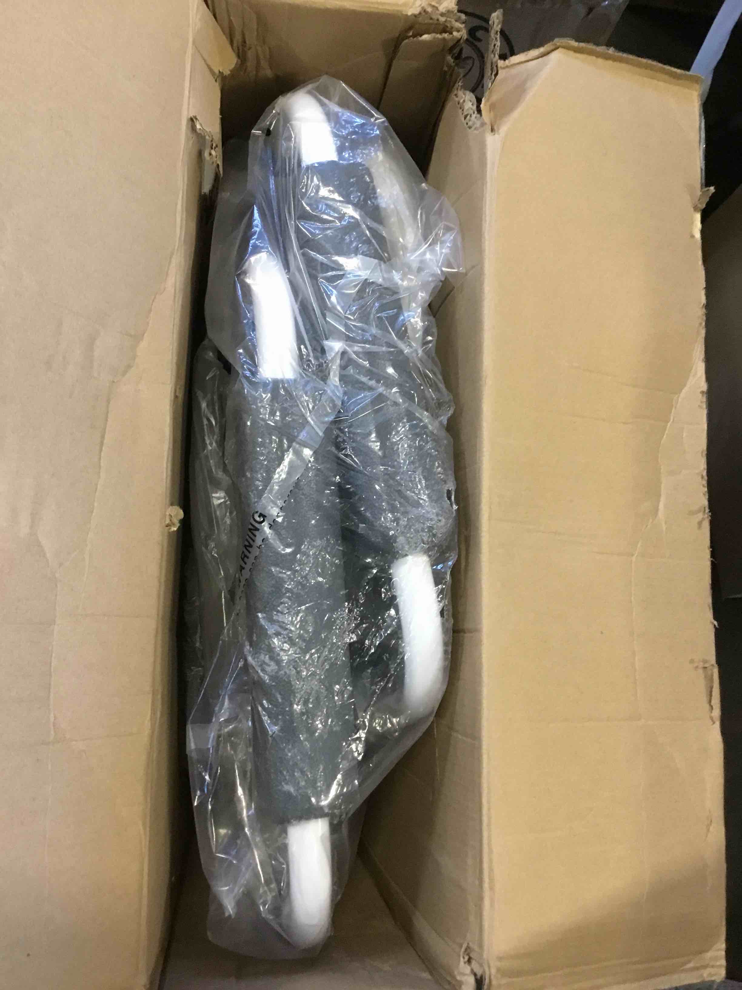https://s3.amazonaws.com/lotting-images-prod/bidfta/PPE0444873_1728579541295.jpeg