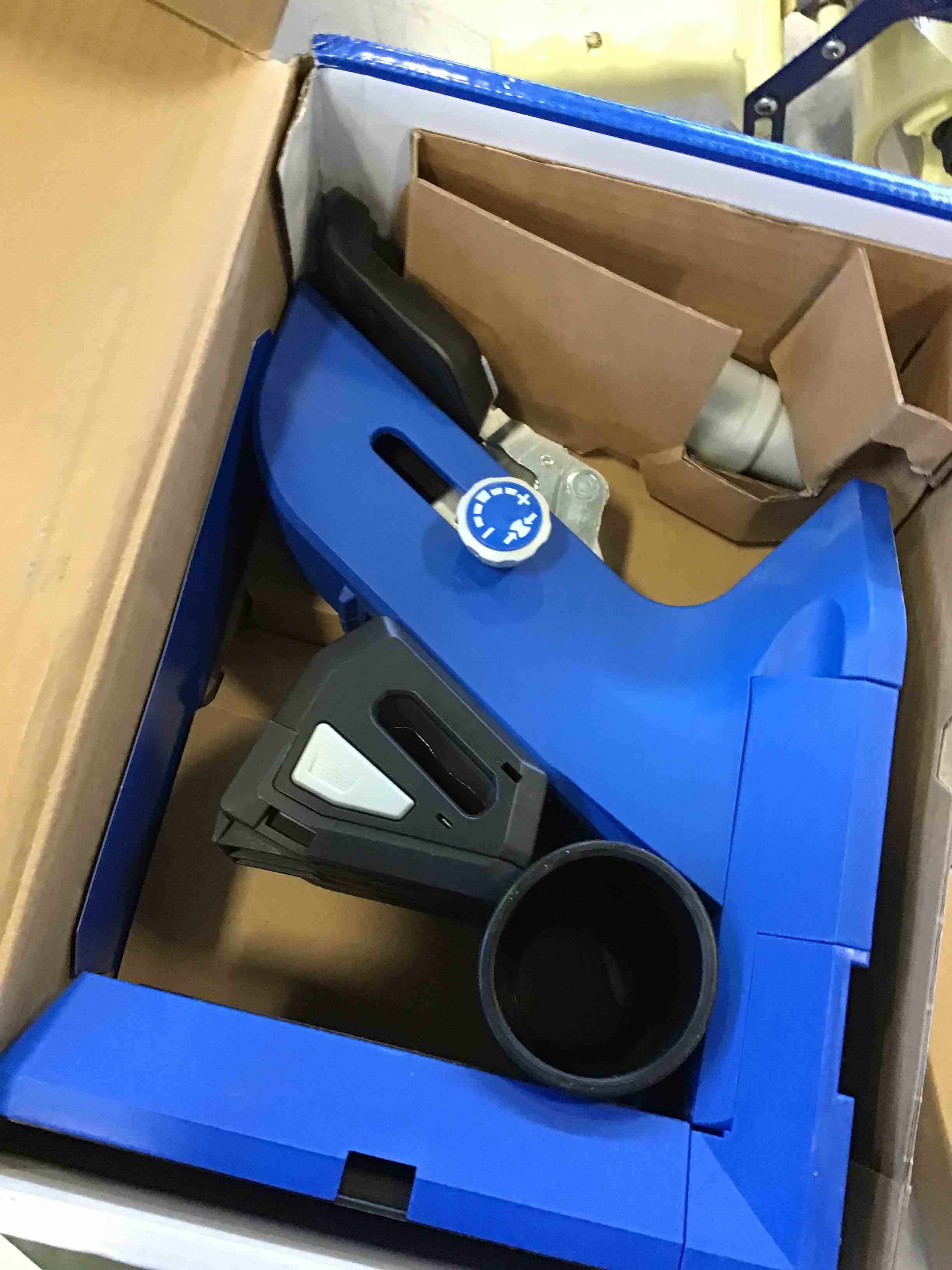 https://s3.amazonaws.com/lotting-images-prod/bidfta/PPE0445056_1728493798075.jpeg