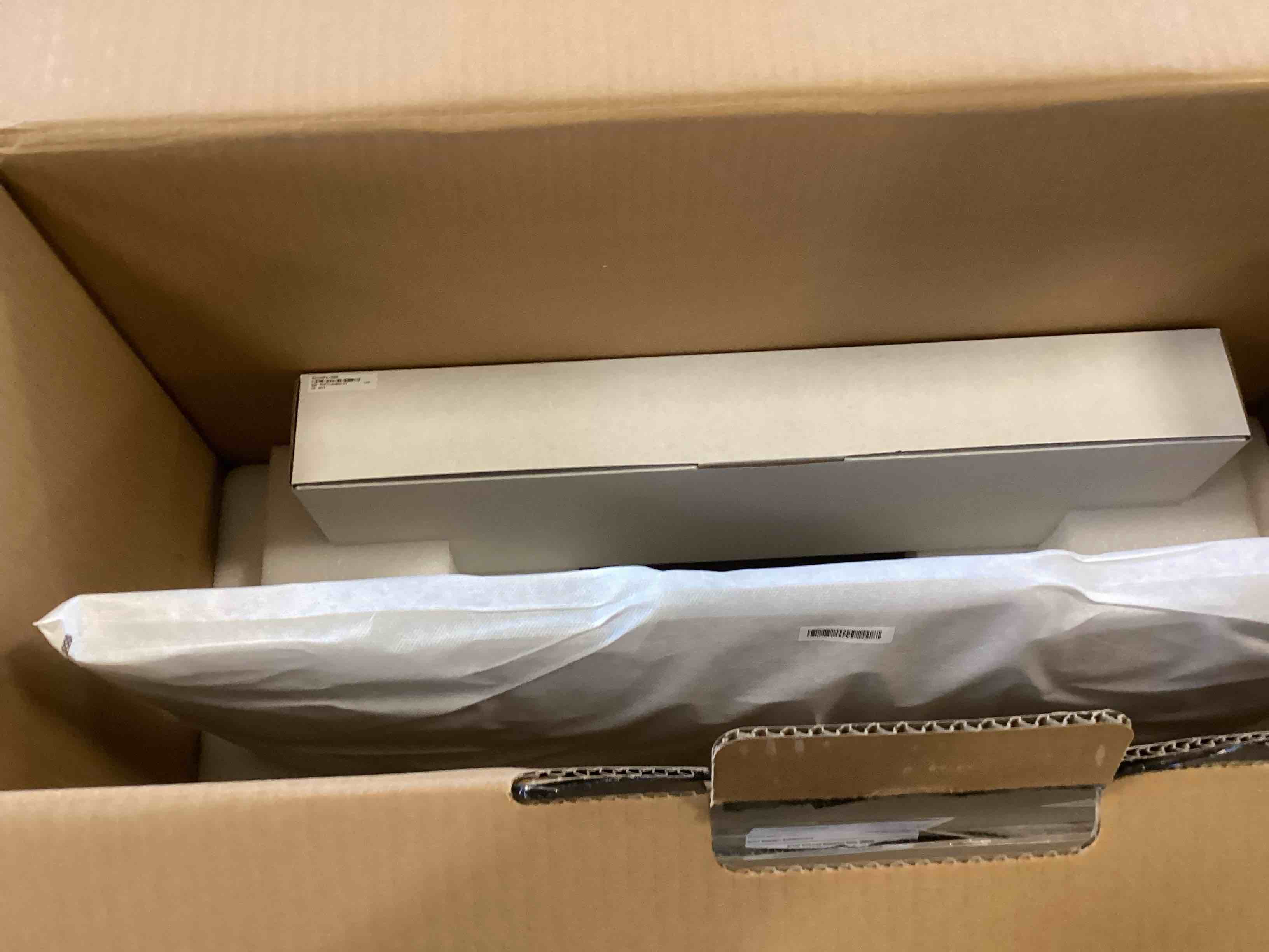 https://s3.amazonaws.com/lotting-images-prod/bidfta/PPE0445255_1728068558489.jpeg