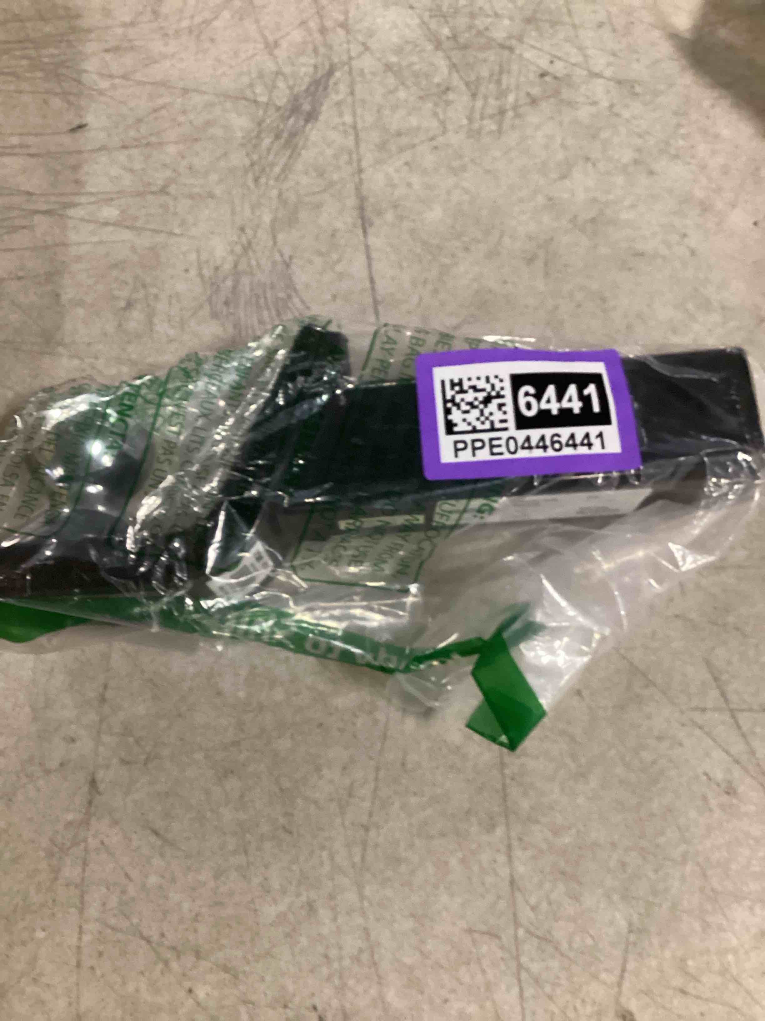 https://s3.amazonaws.com/lotting-images-prod/bidfta/PPE0446441_1729165574897.jpeg