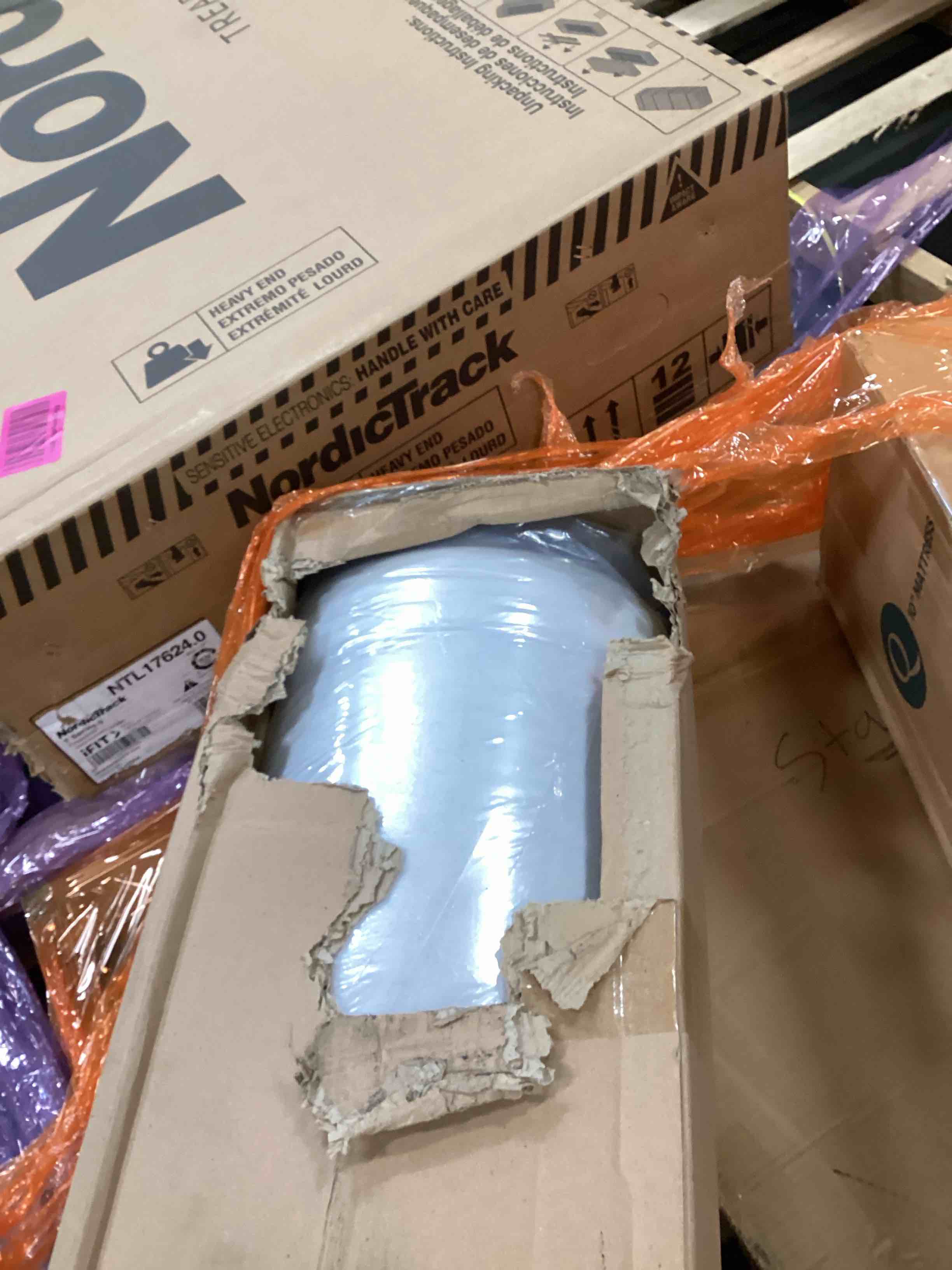 https://s3.amazonaws.com/lotting-images-prod/bidfta/PPE0448196_1738687902512.jpeg
