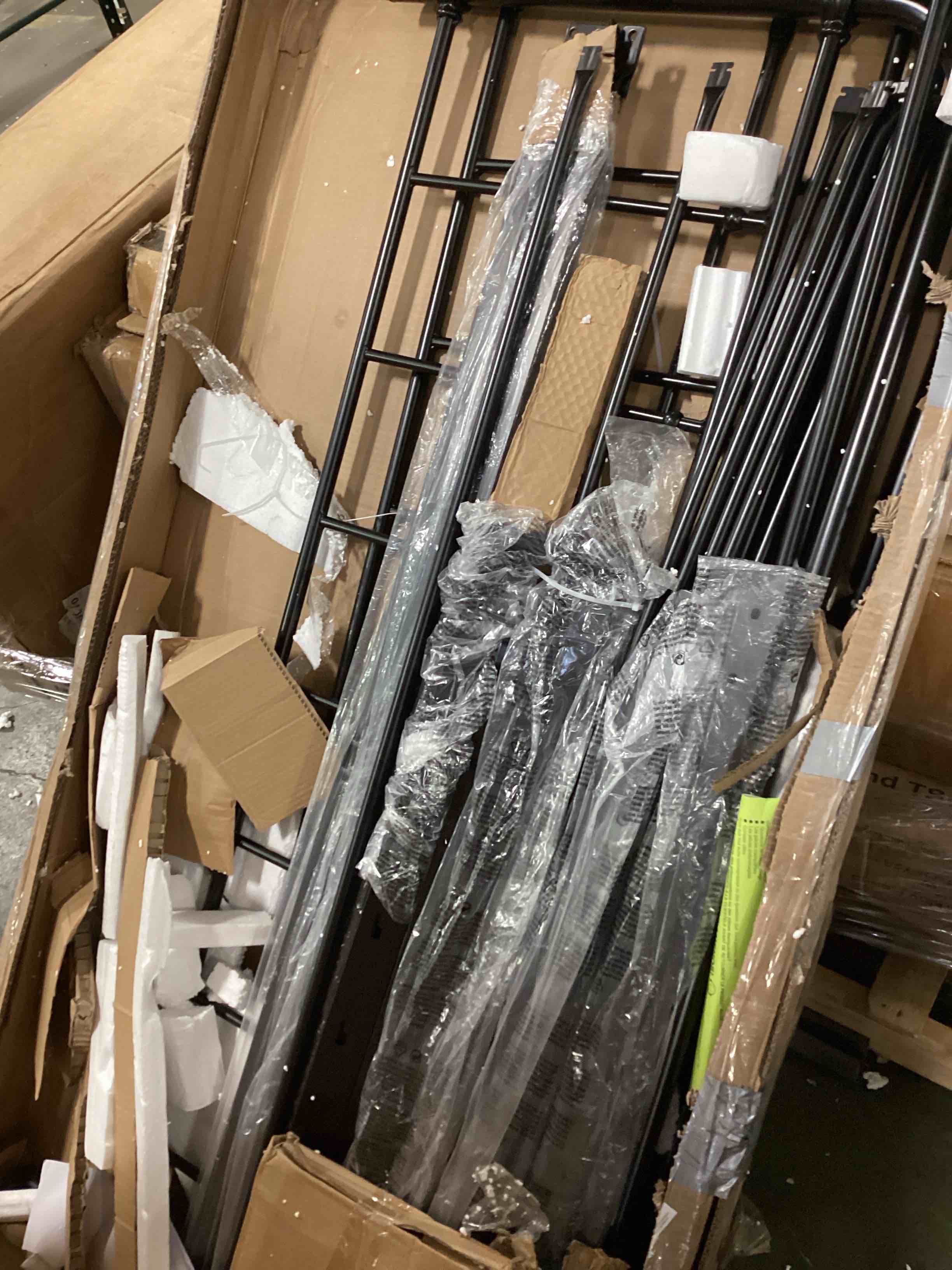 ( Similar) Matheney Metal Platform Bed size queen 