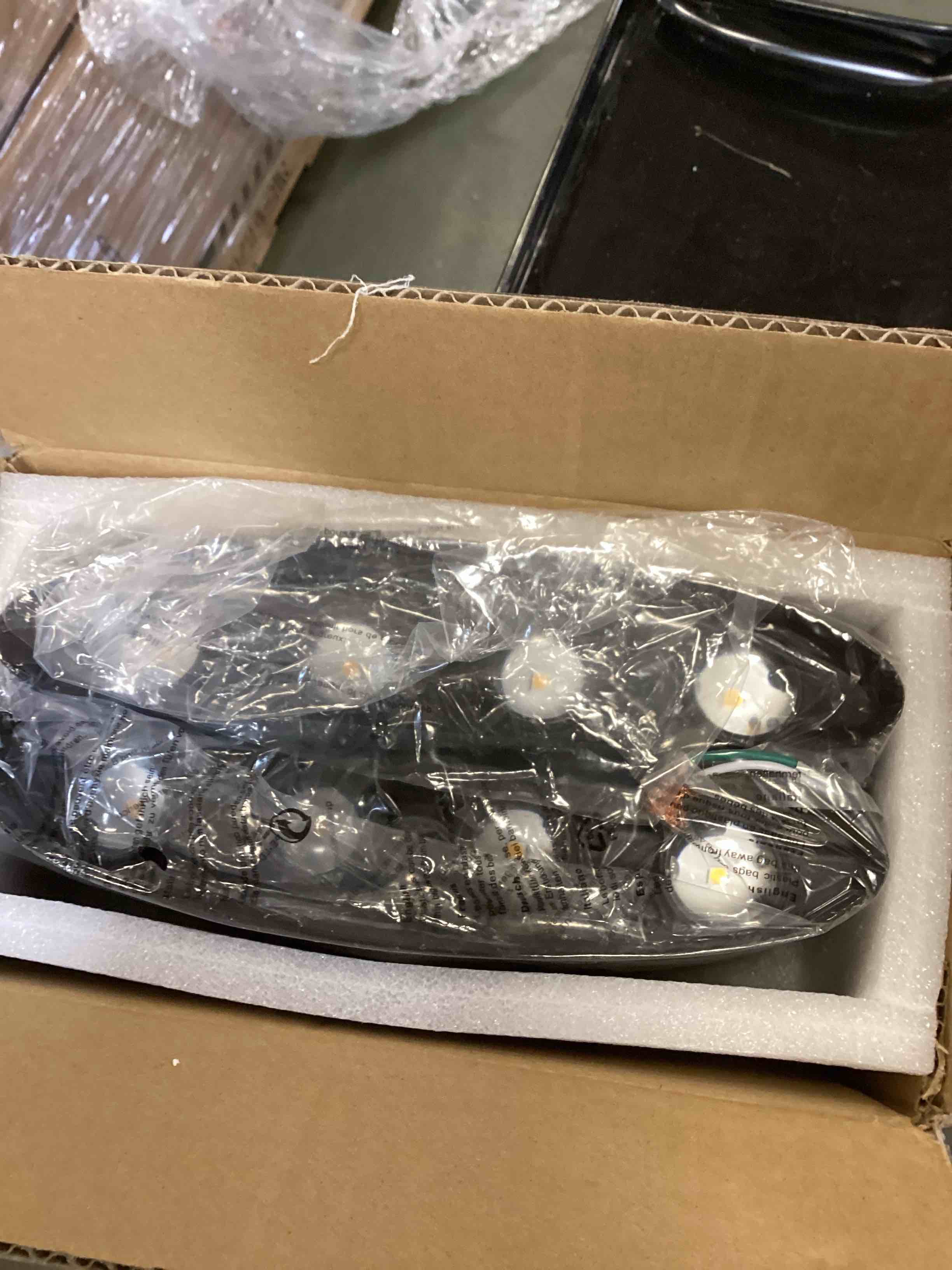 https://s3.amazonaws.com/lotting-images-prod/bidfta/PPE0450522_1734026355209.jpeg