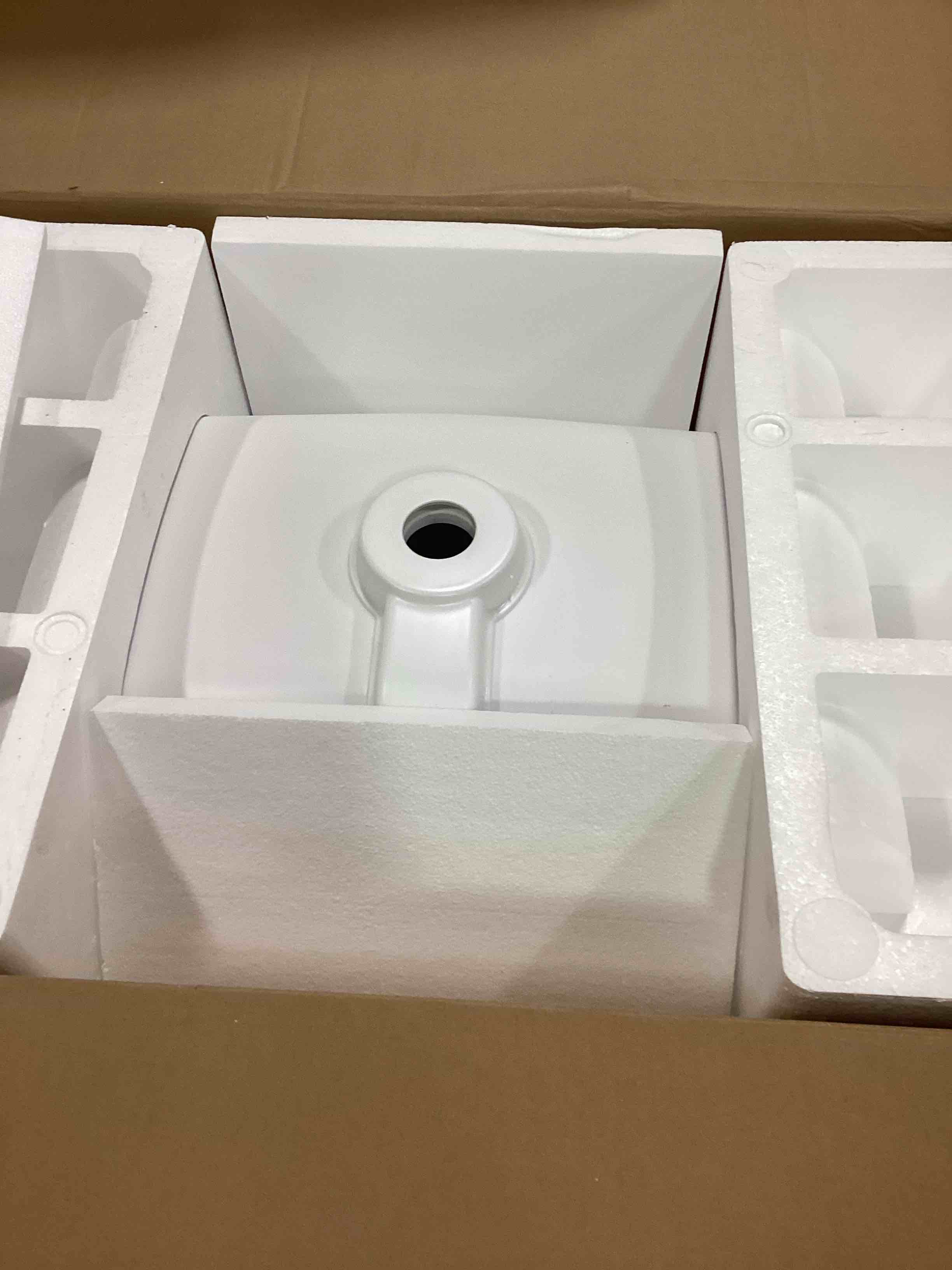 https://s3.amazonaws.com/lotting-images-prod/bidfta/PPE0450638_1733927445984.jpeg