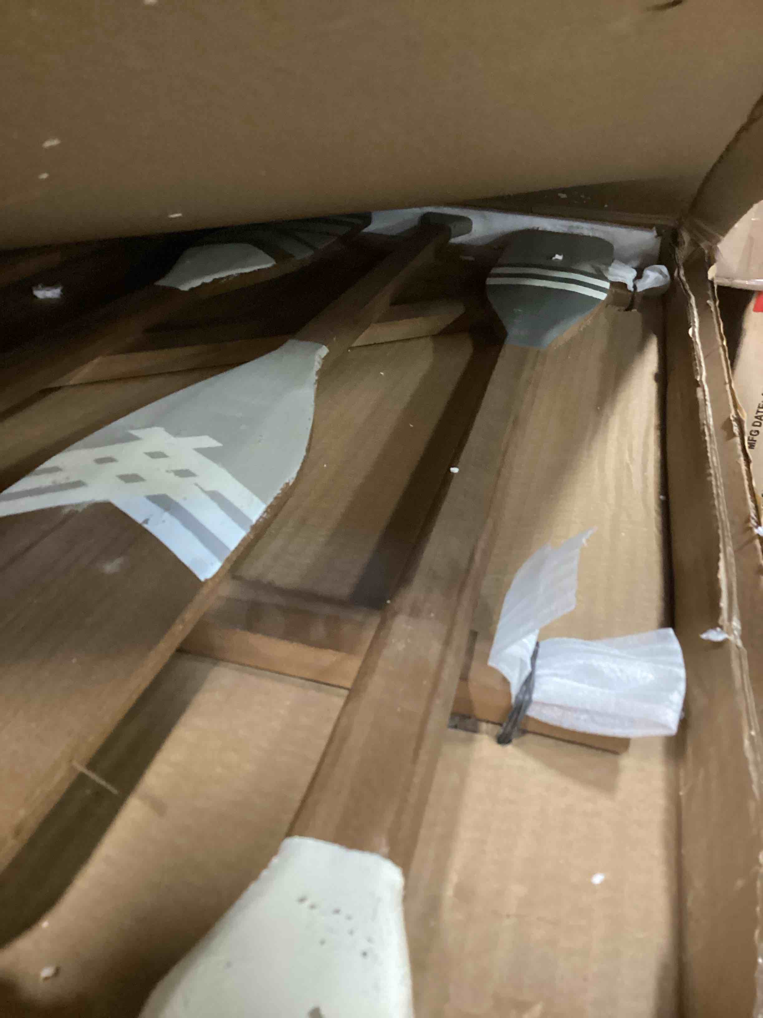 https://s3.amazonaws.com/lotting-images-prod/bidfta/PPE0450966_1733494158794.jpeg