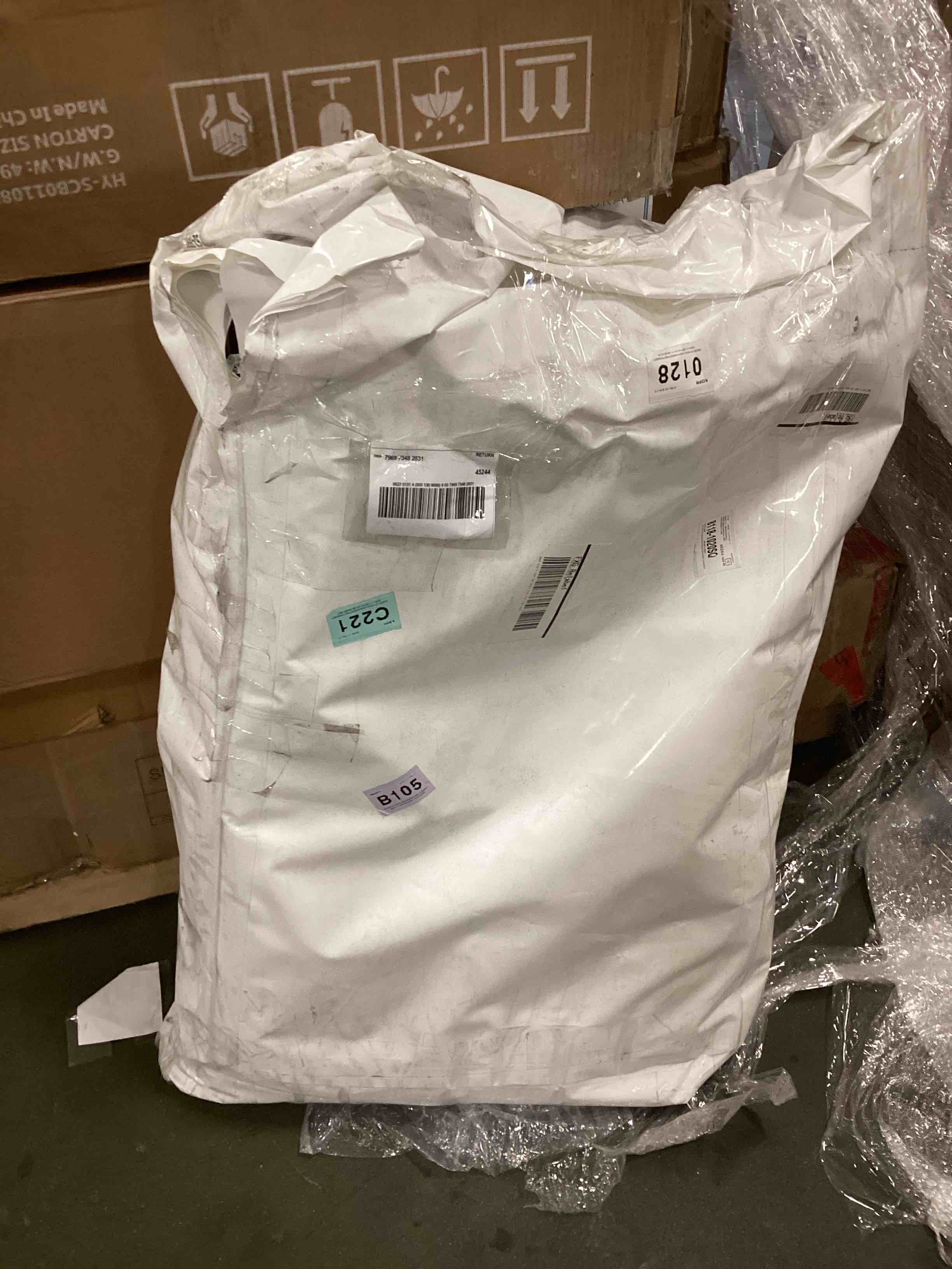 https://s3.amazonaws.com/lotting-images-prod/bidfta/PPE0451193_1733234546334.jpeg