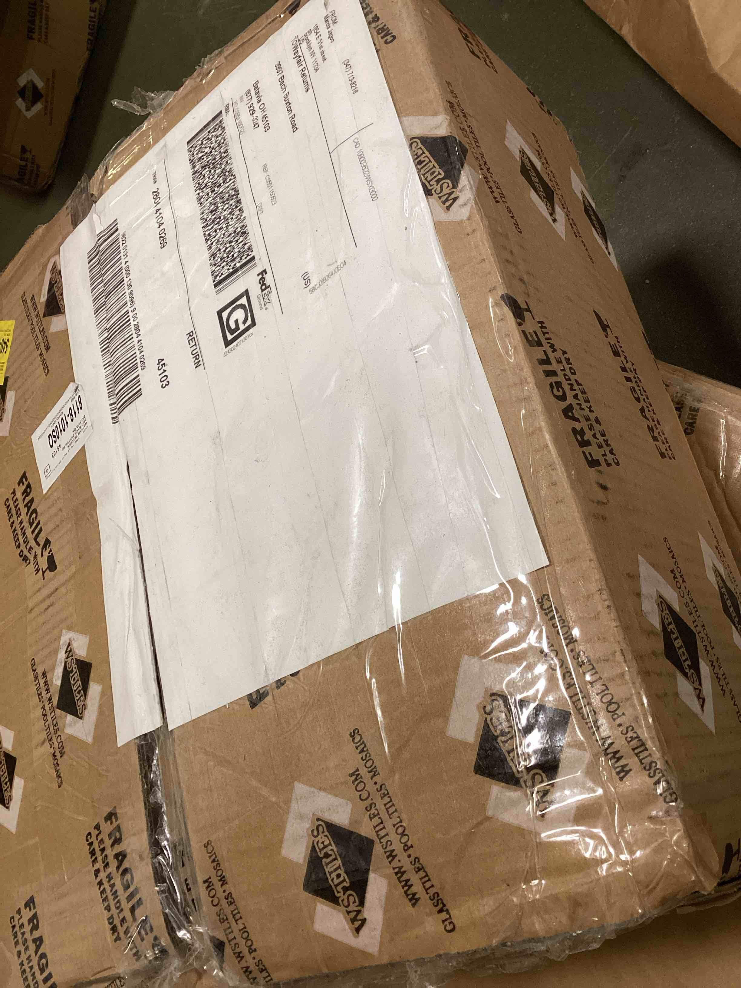 https://s3.amazonaws.com/lotting-images-prod/bidfta/PPE0451454_1729262077798.jpeg