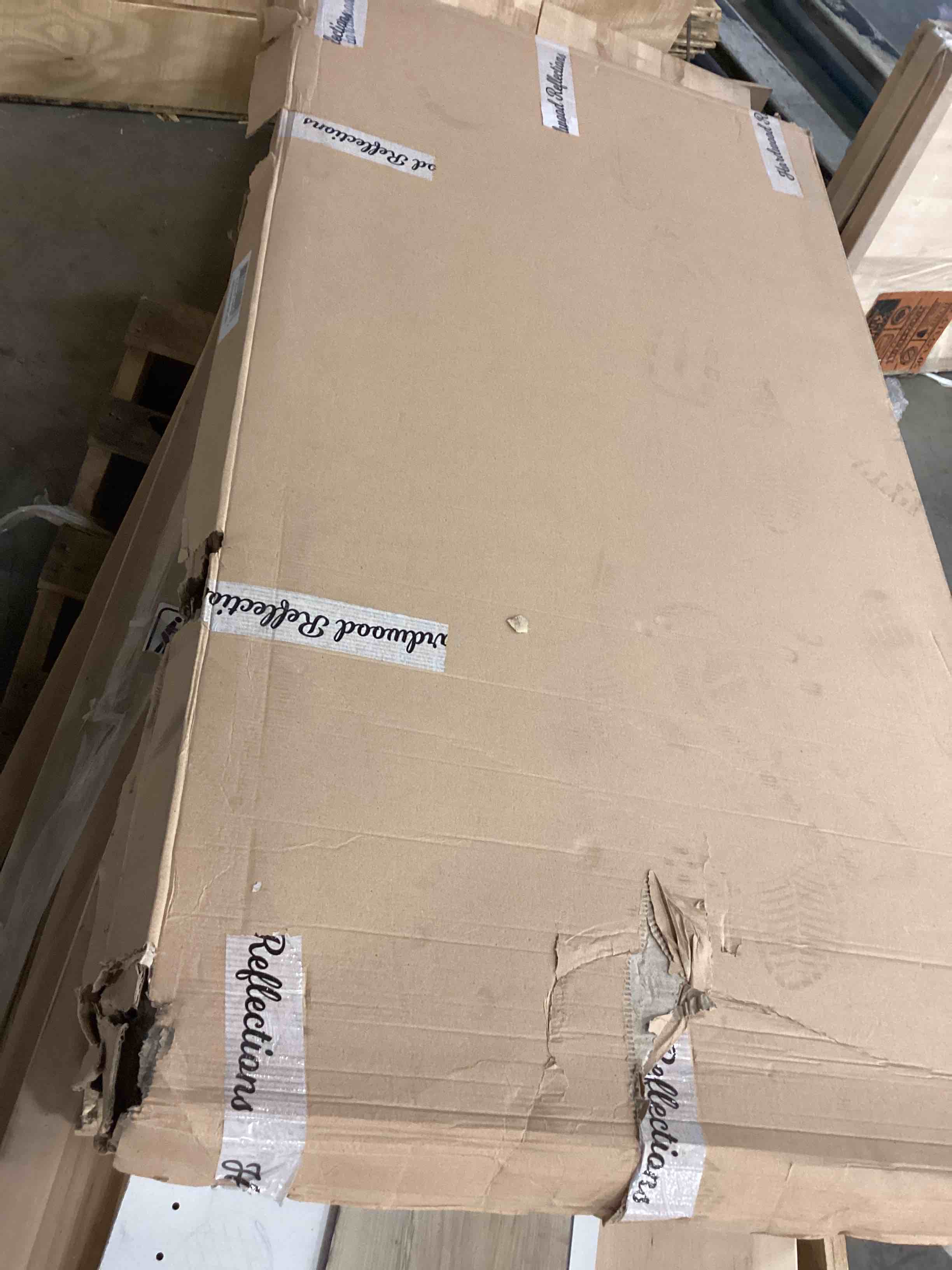 https://s3.amazonaws.com/lotting-images-prod/bidfta/PPE0454004_1728564756685.jpeg