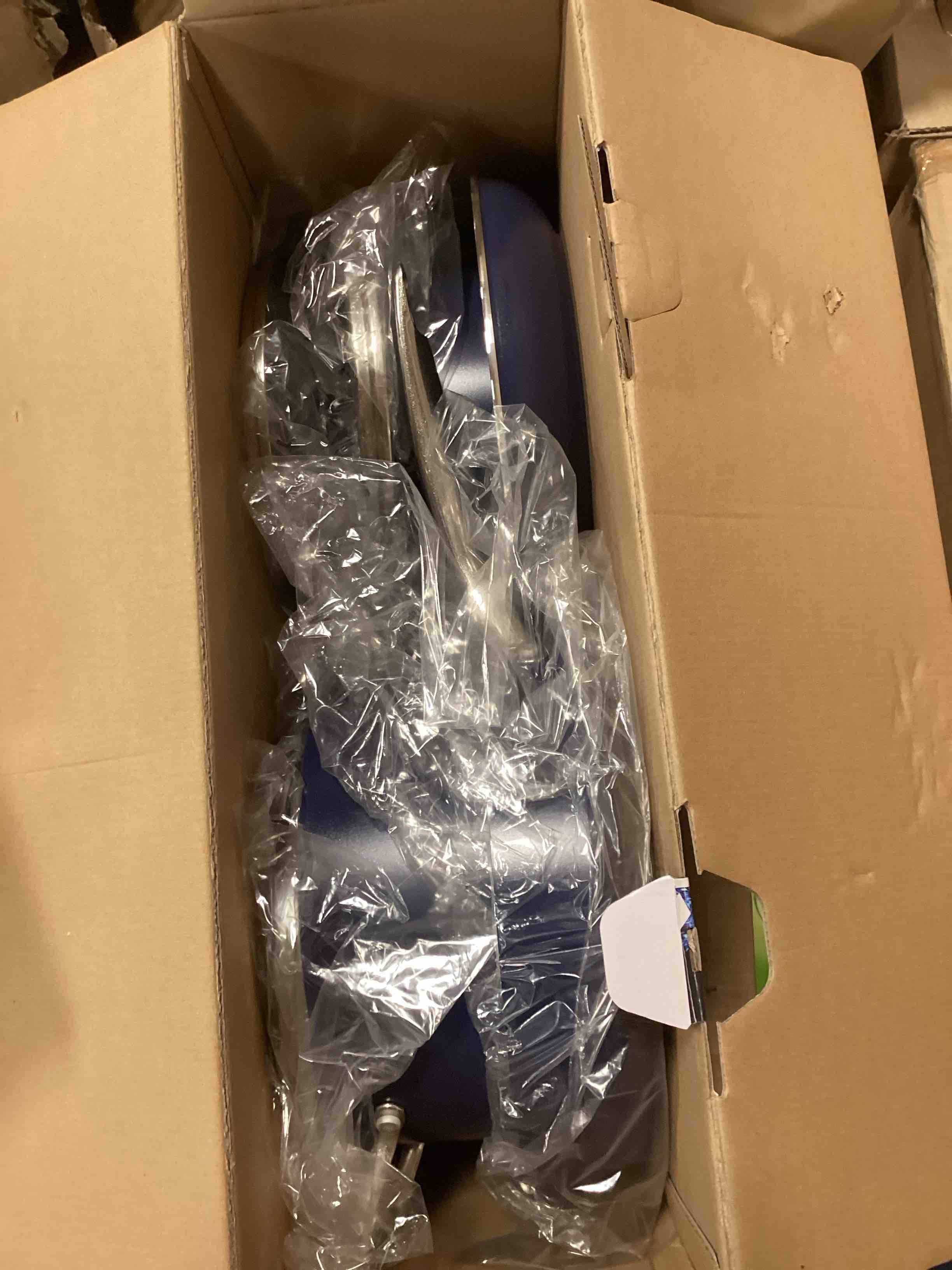 https://s3.amazonaws.com/lotting-images-prod/bidfta/PPE0461716_1732126365927.jpeg