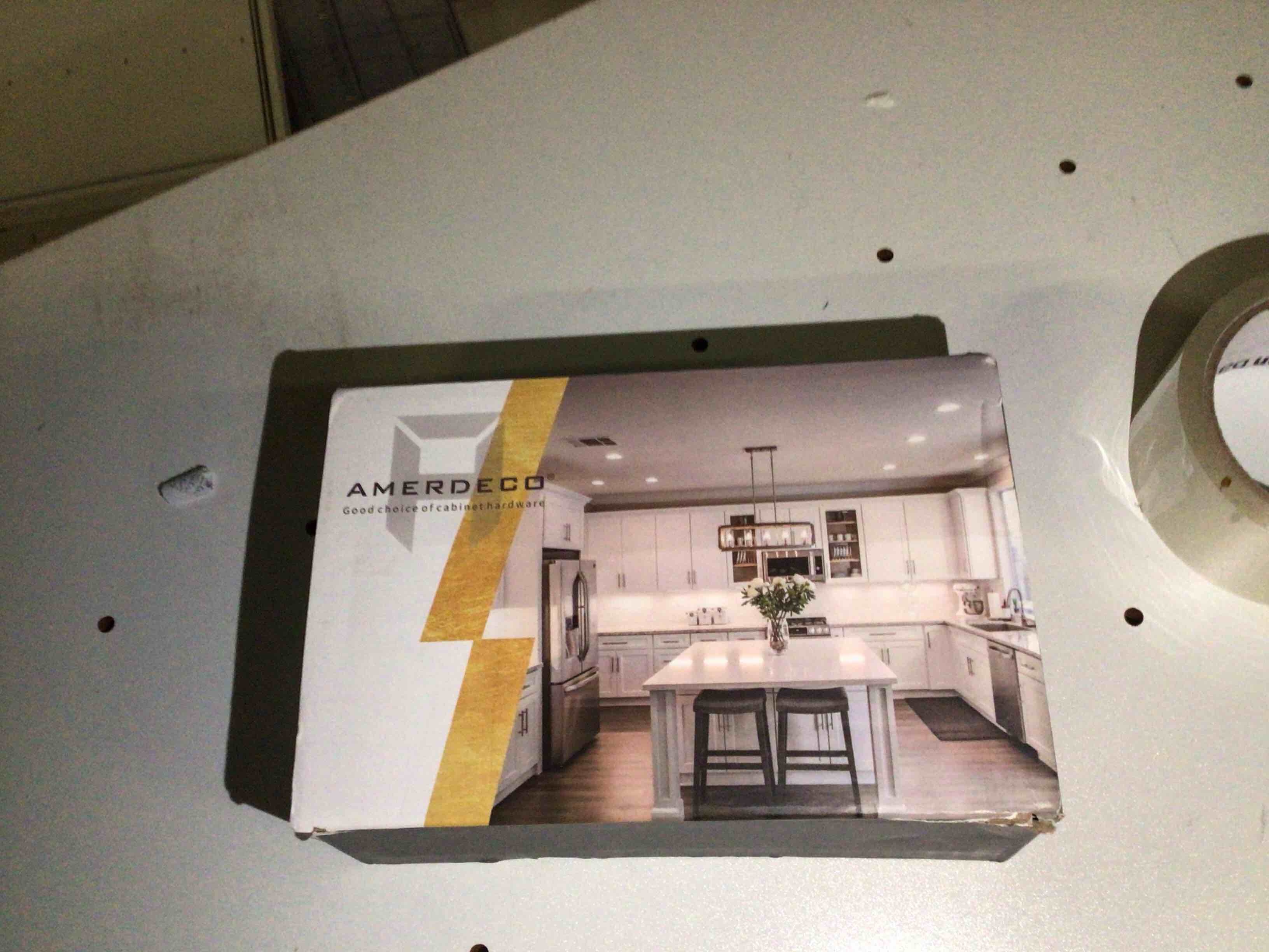 https://s3.amazonaws.com/lotting-images-prod/bidfta/PPE0462557_1748374296667.jpeg